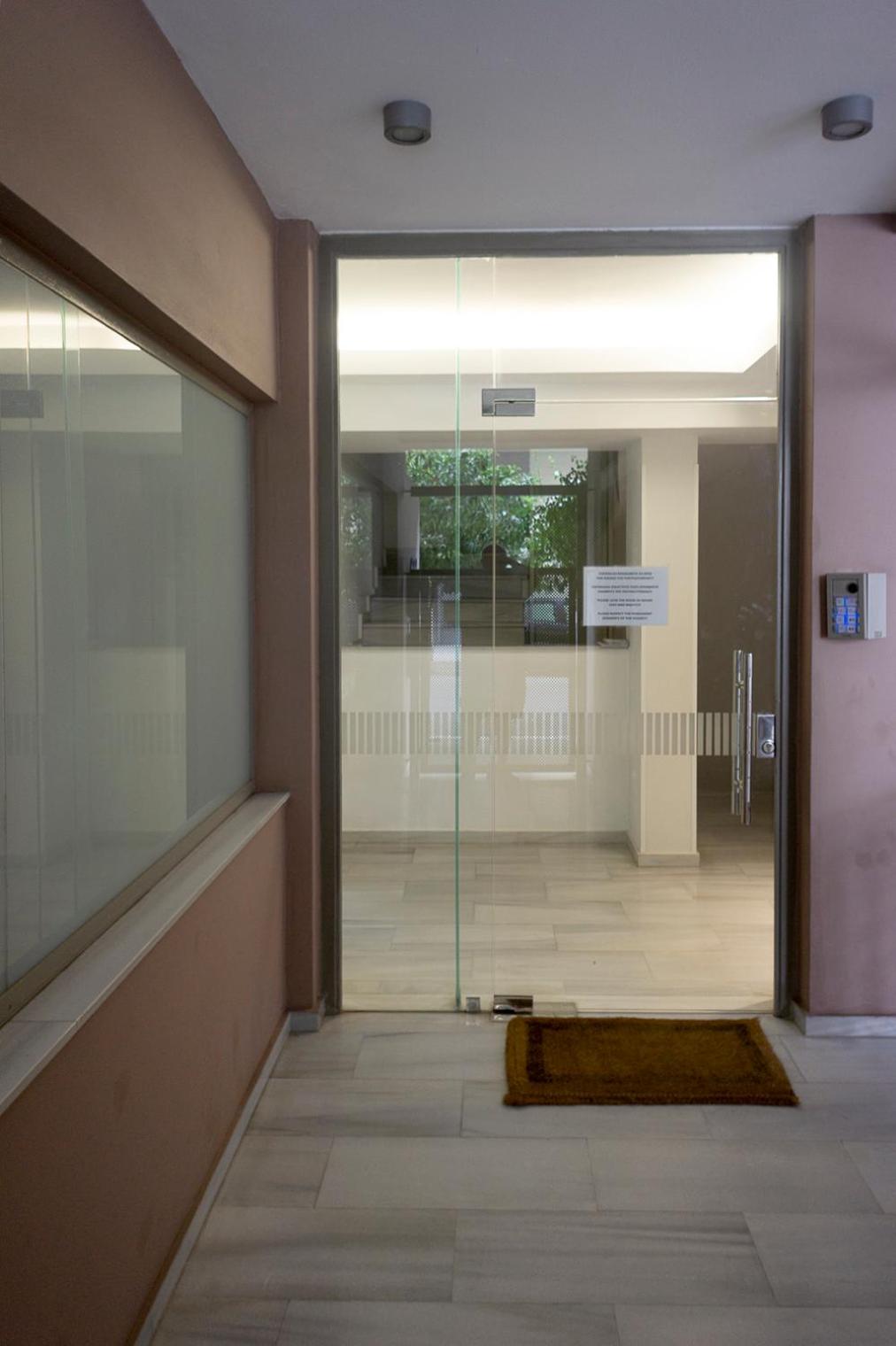 Modern apartment in Akropoli area
