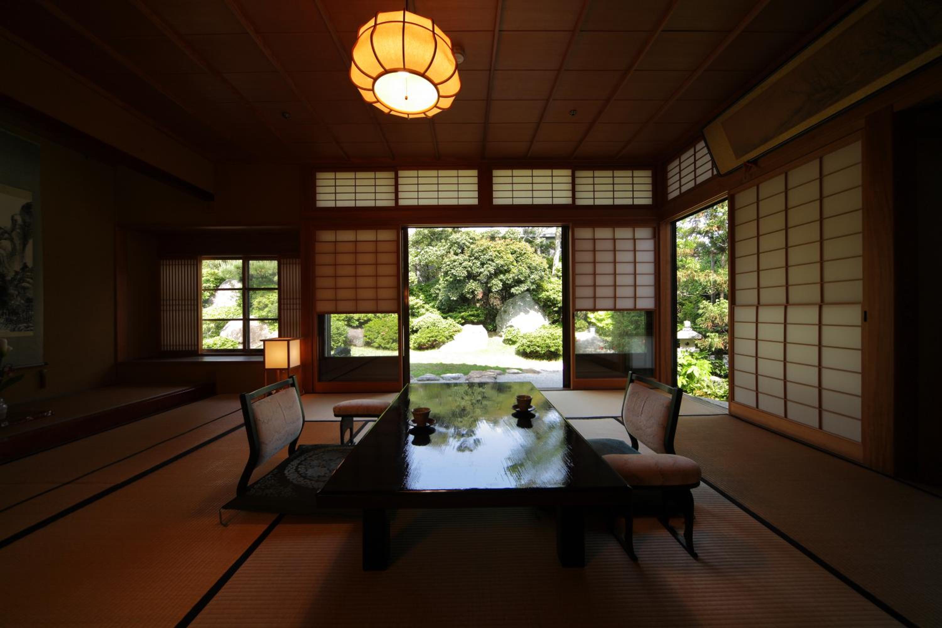 Hagi No Yado Tomoe
