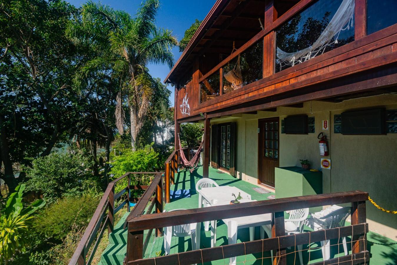 Sunset Strip Eco Apartments