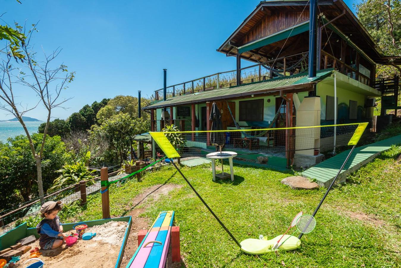 Sunset Strip Eco Apartments