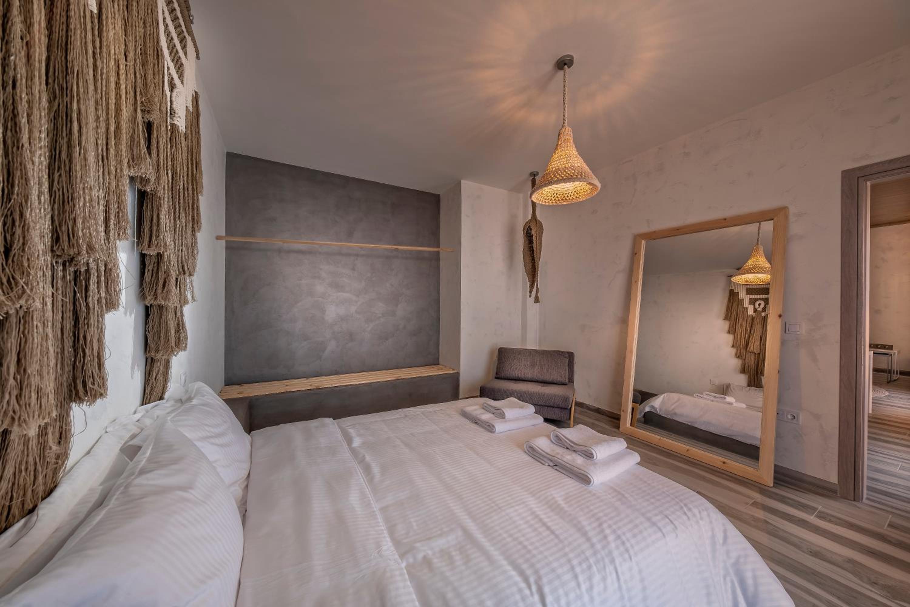 Macrame Suites