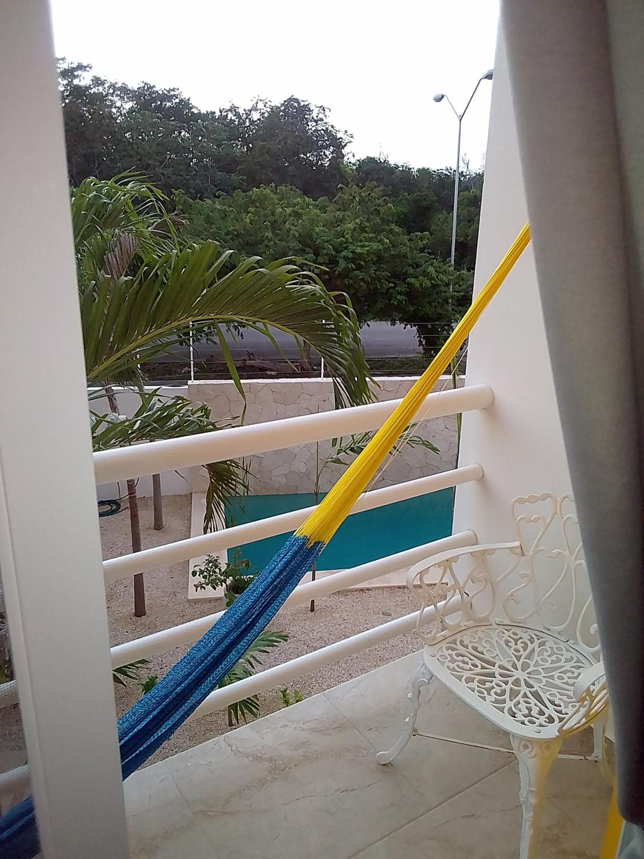 balcony