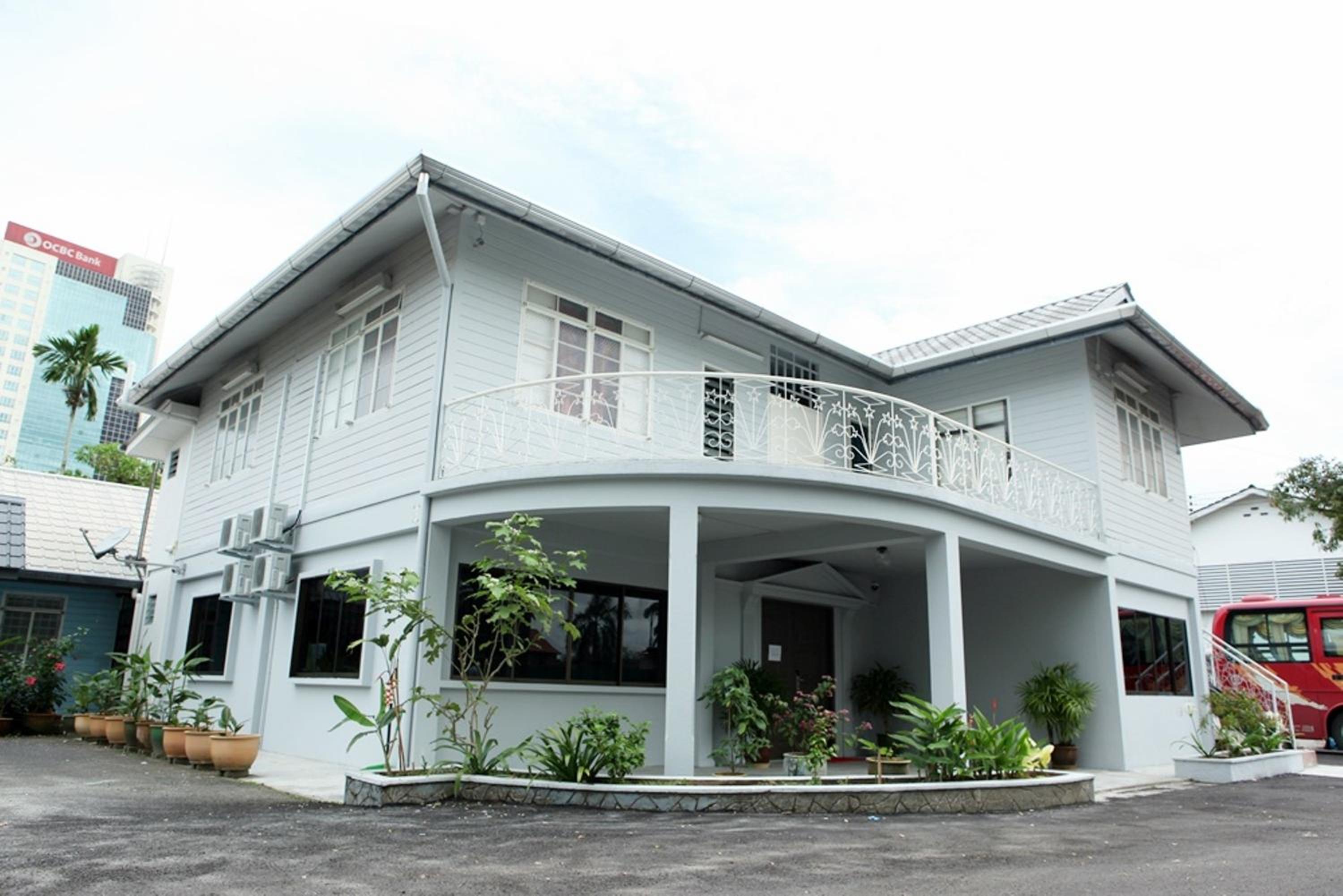 White Cottage photo 1