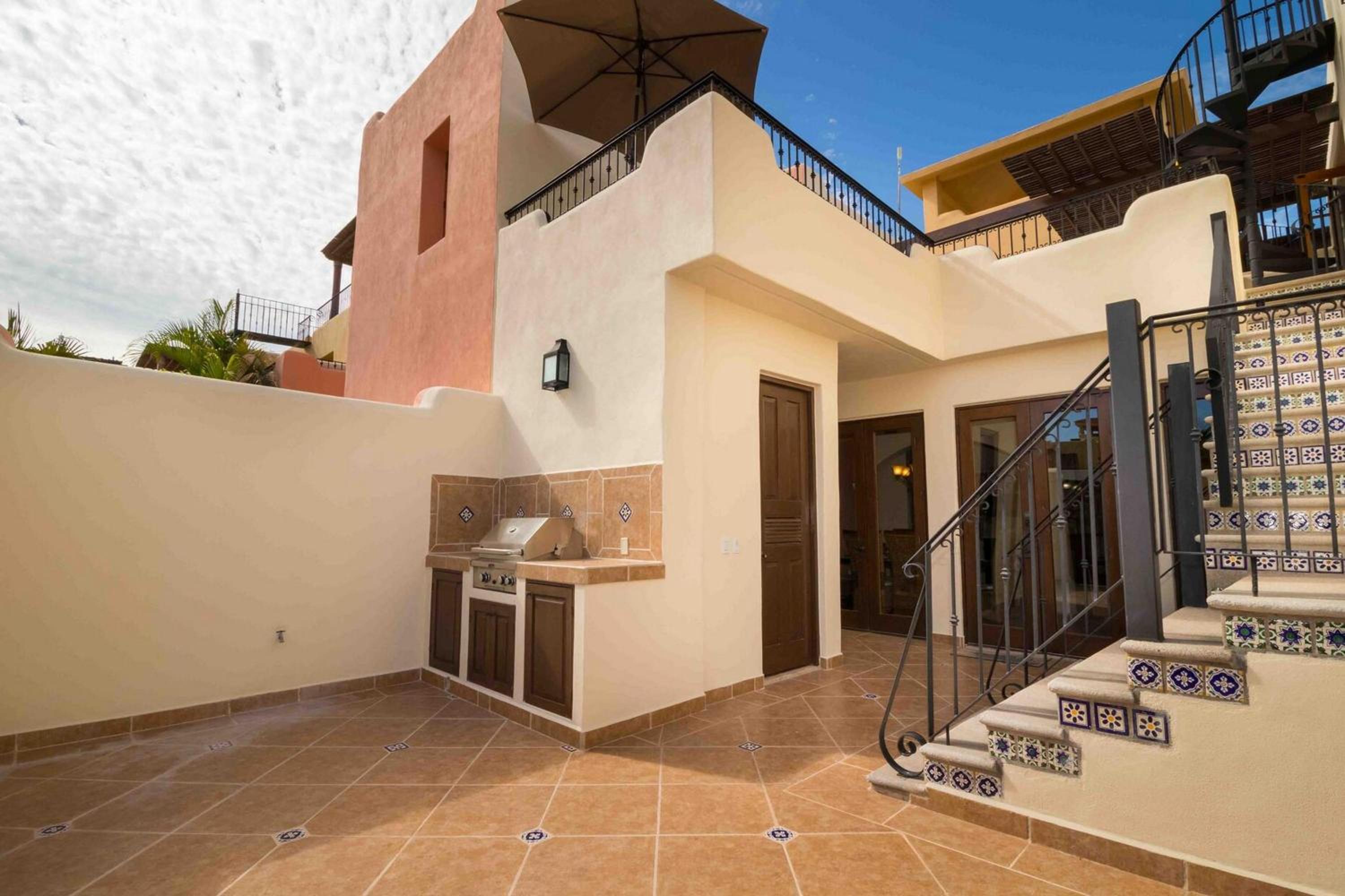 Casa Del Vino 2BR by Casago view 3