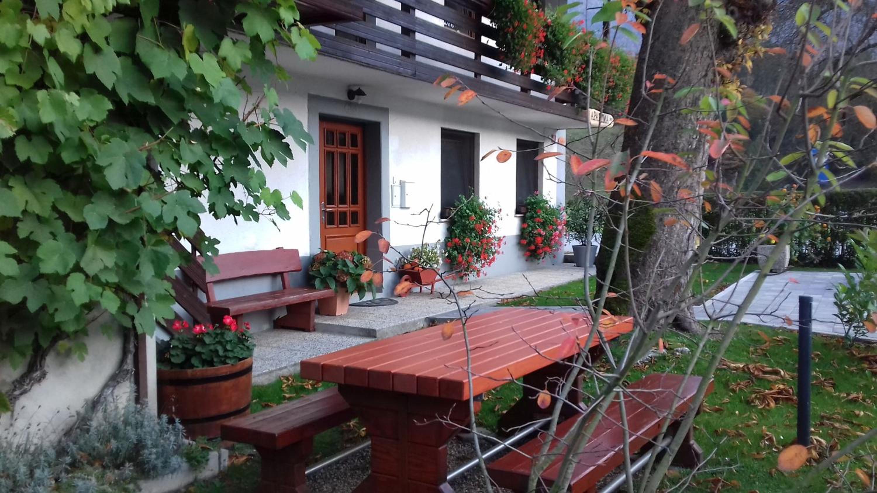 Apartma Pr Gatej view 3