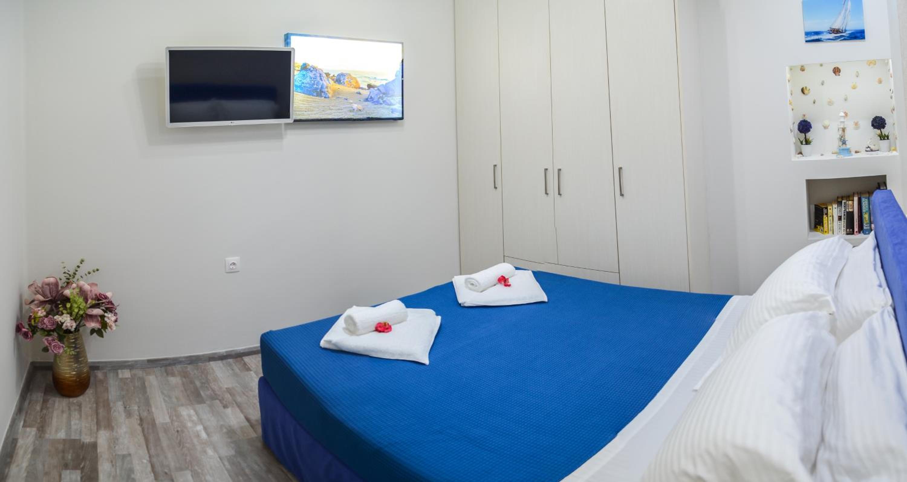 Epaminontas Captain Home & Michalis Captain Home 2 view 4