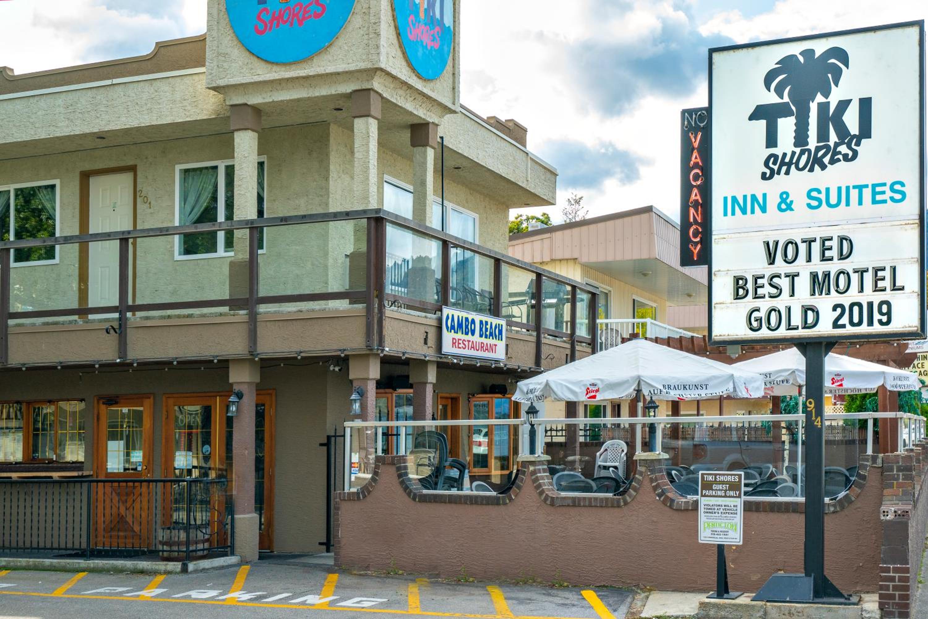 Tiki Shores Inn & Suites