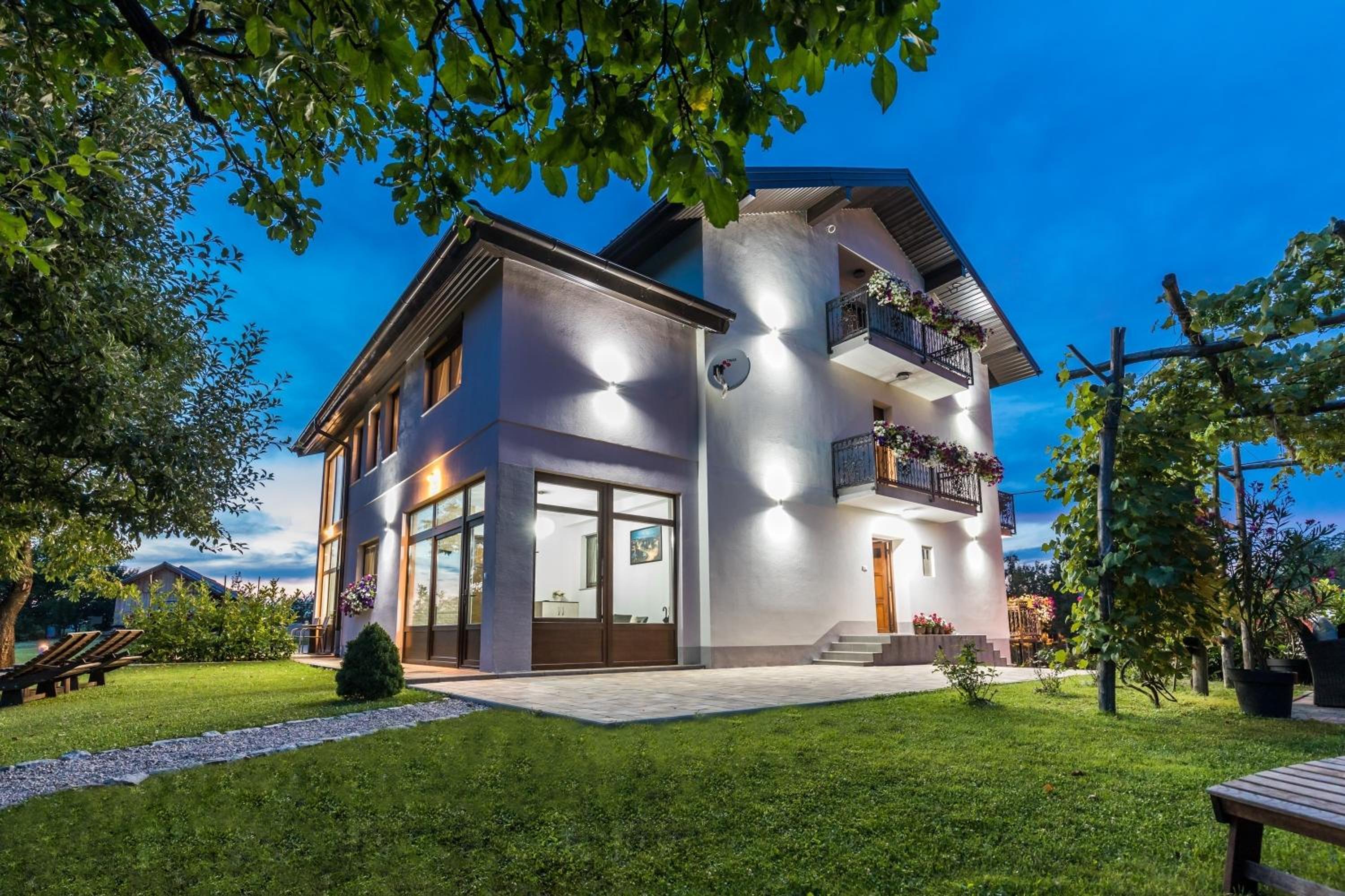 Apartments Lucić view 3