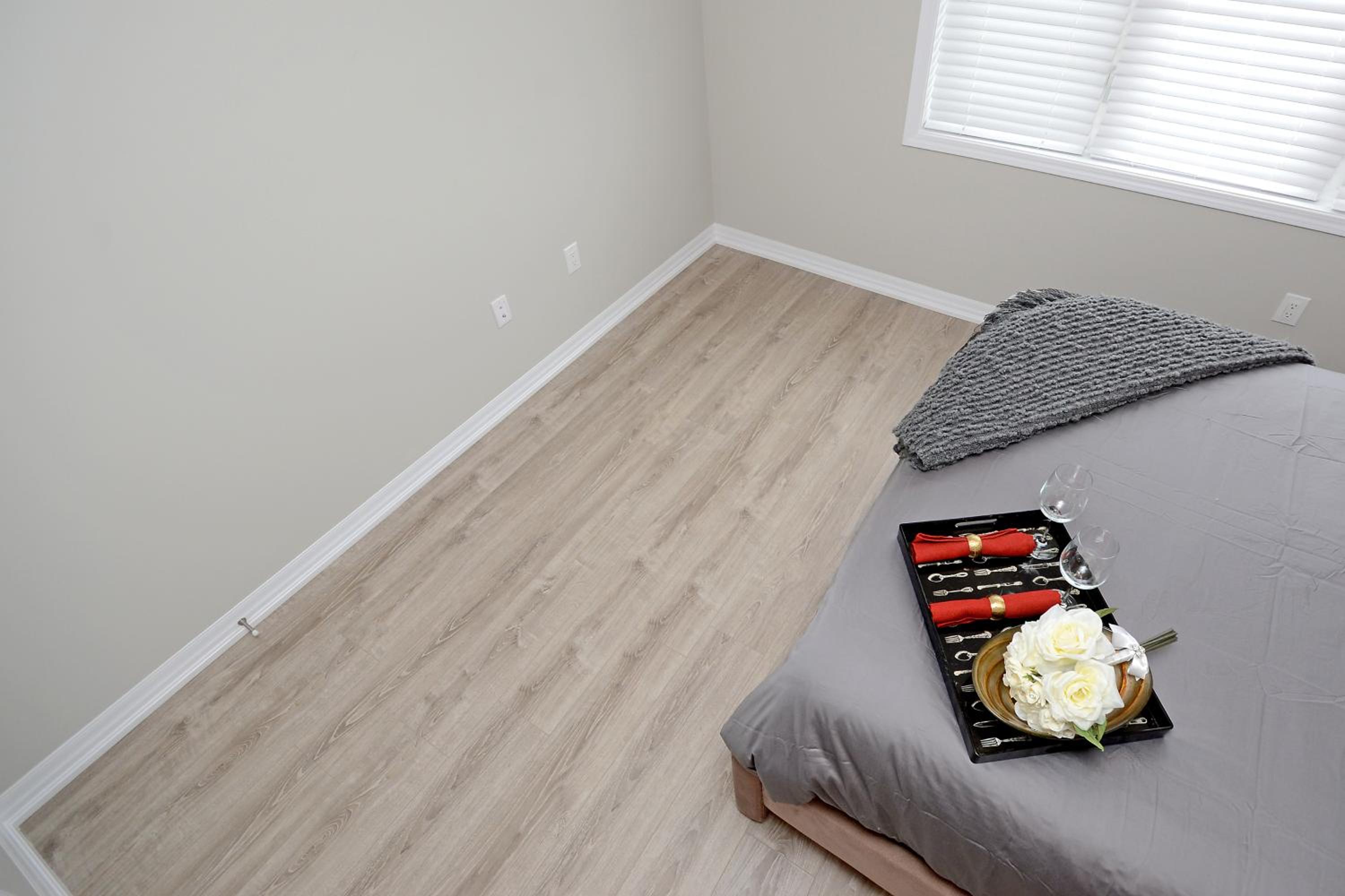 Royal Stays Townhome Collection - 3 Bedroom Townhome in Oakville - Property Image 39