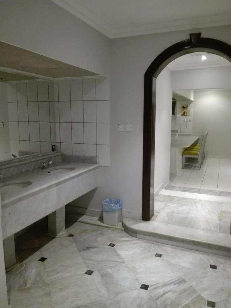 Sixty Three Hotel Suites