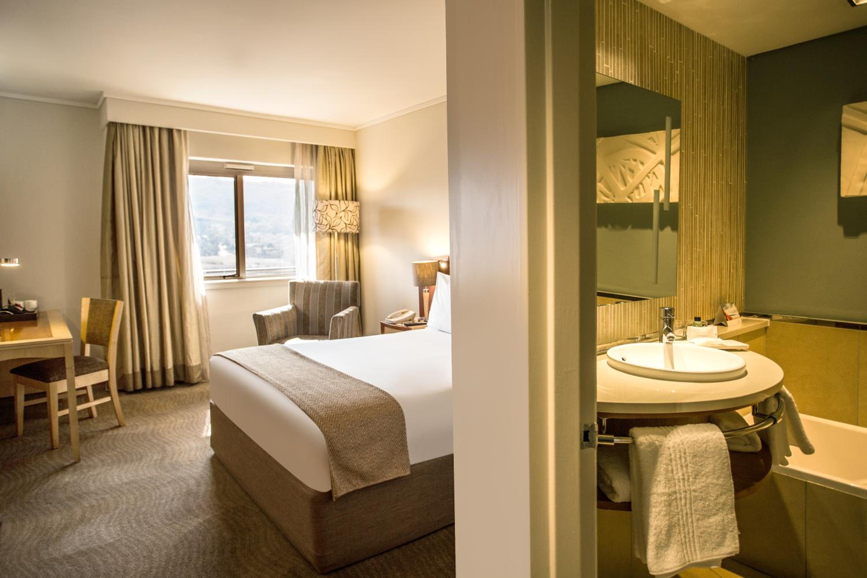 Johannesburg Vacations - Garden Court Eastgate - Property Image 5