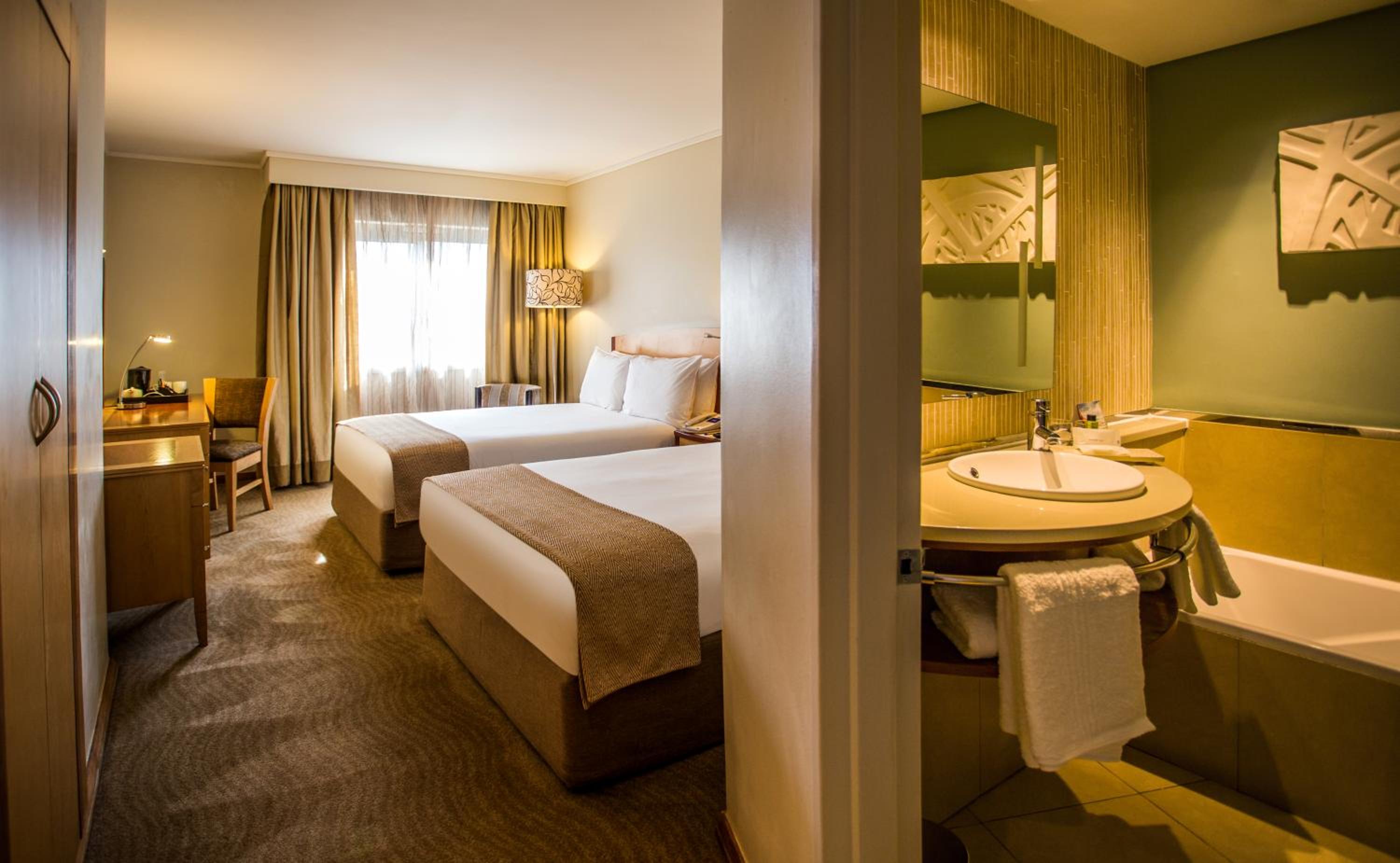 Johannesburg Vacations - Garden Court Eastgate - Property Image 10