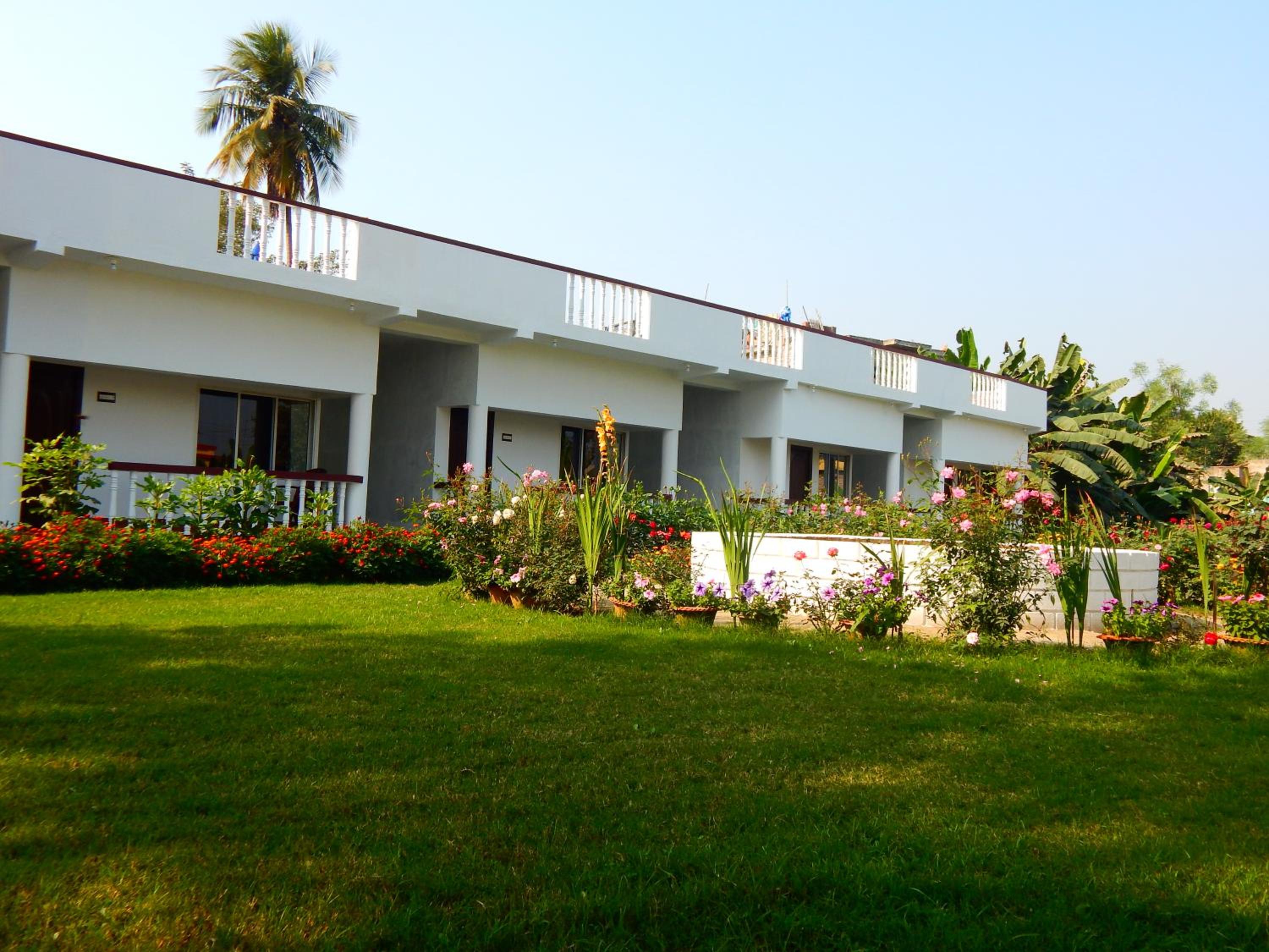 Samriddhi Banquet Garden & Resorts