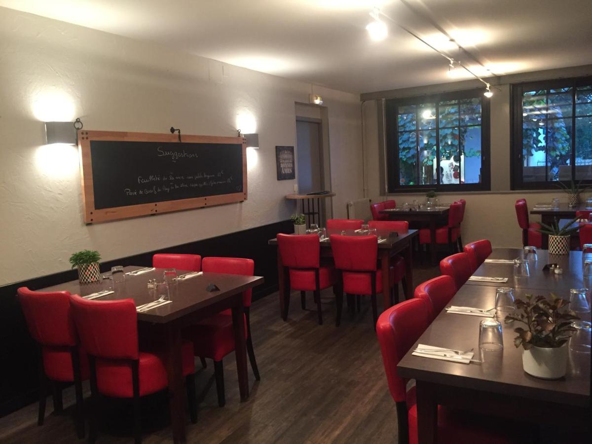 restaurant