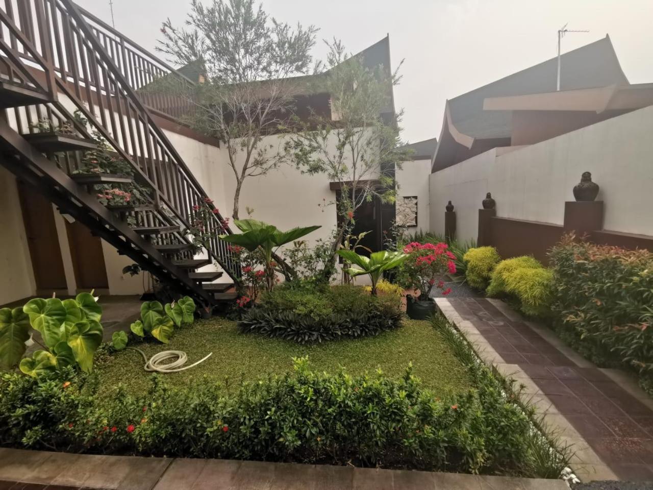 Vimala Hills Resort Cozy Villa Puncak Gadog Bogor, Bogor - 21