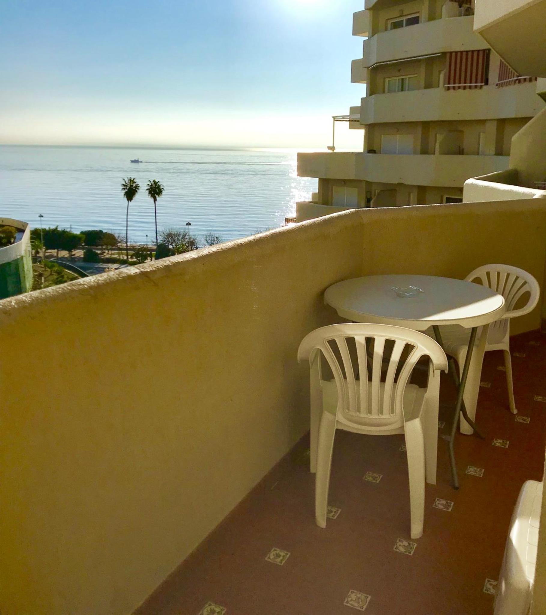Estudios y Apartamentos Benal Beach view 3