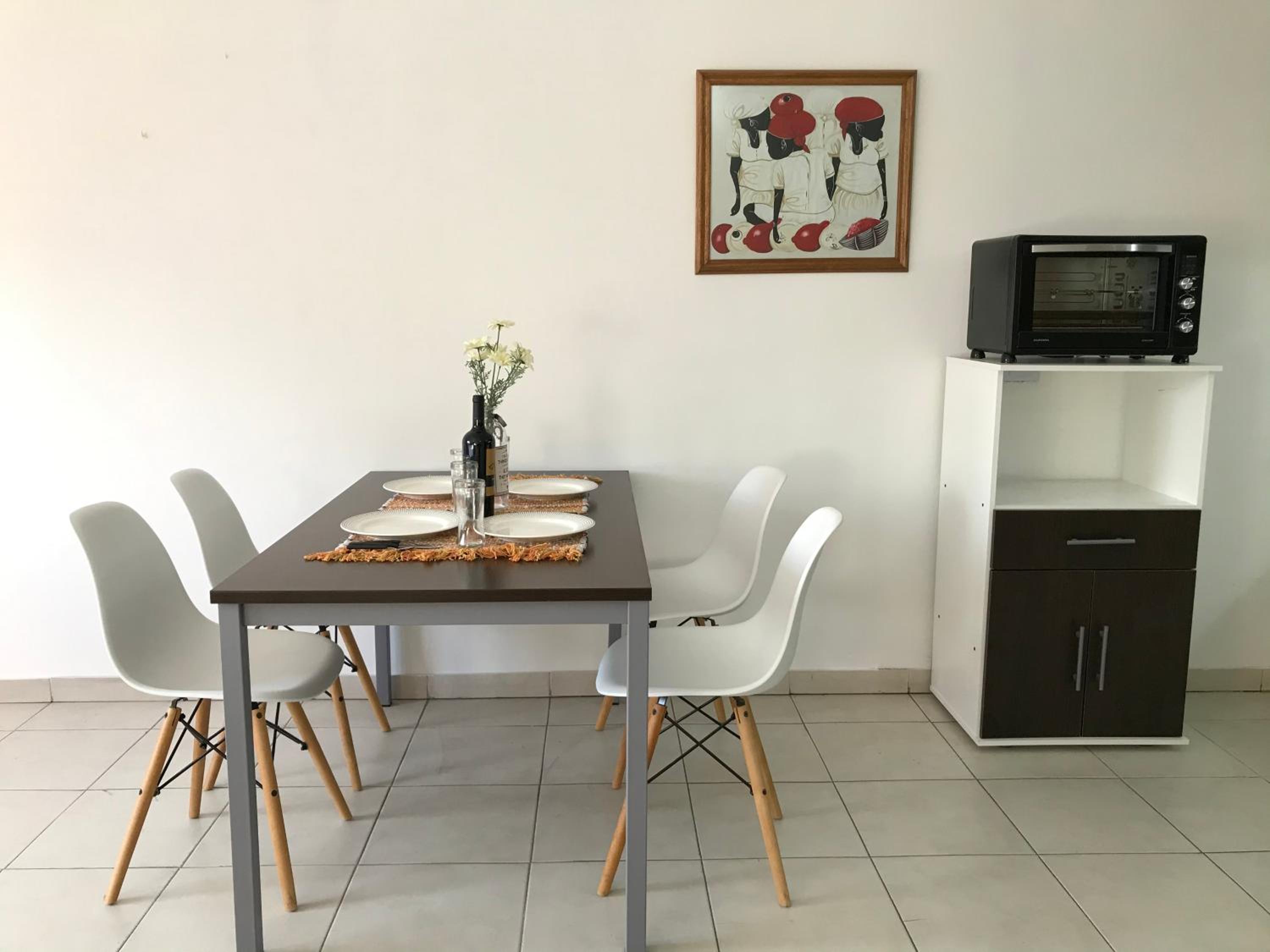 Cares Apartament, Morón, Buenos Aires