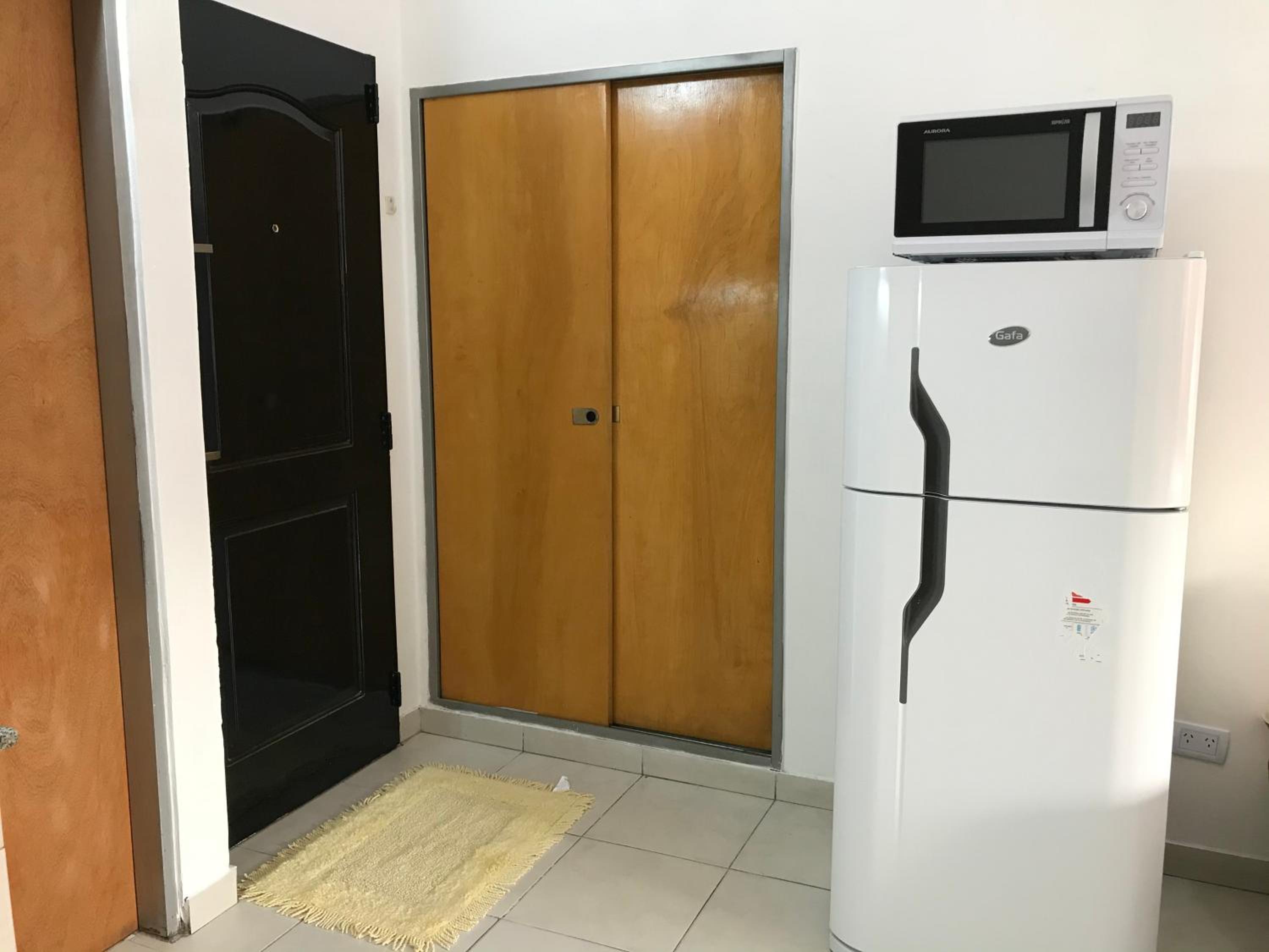 Cares Apartament, Morón, Buenos Aires