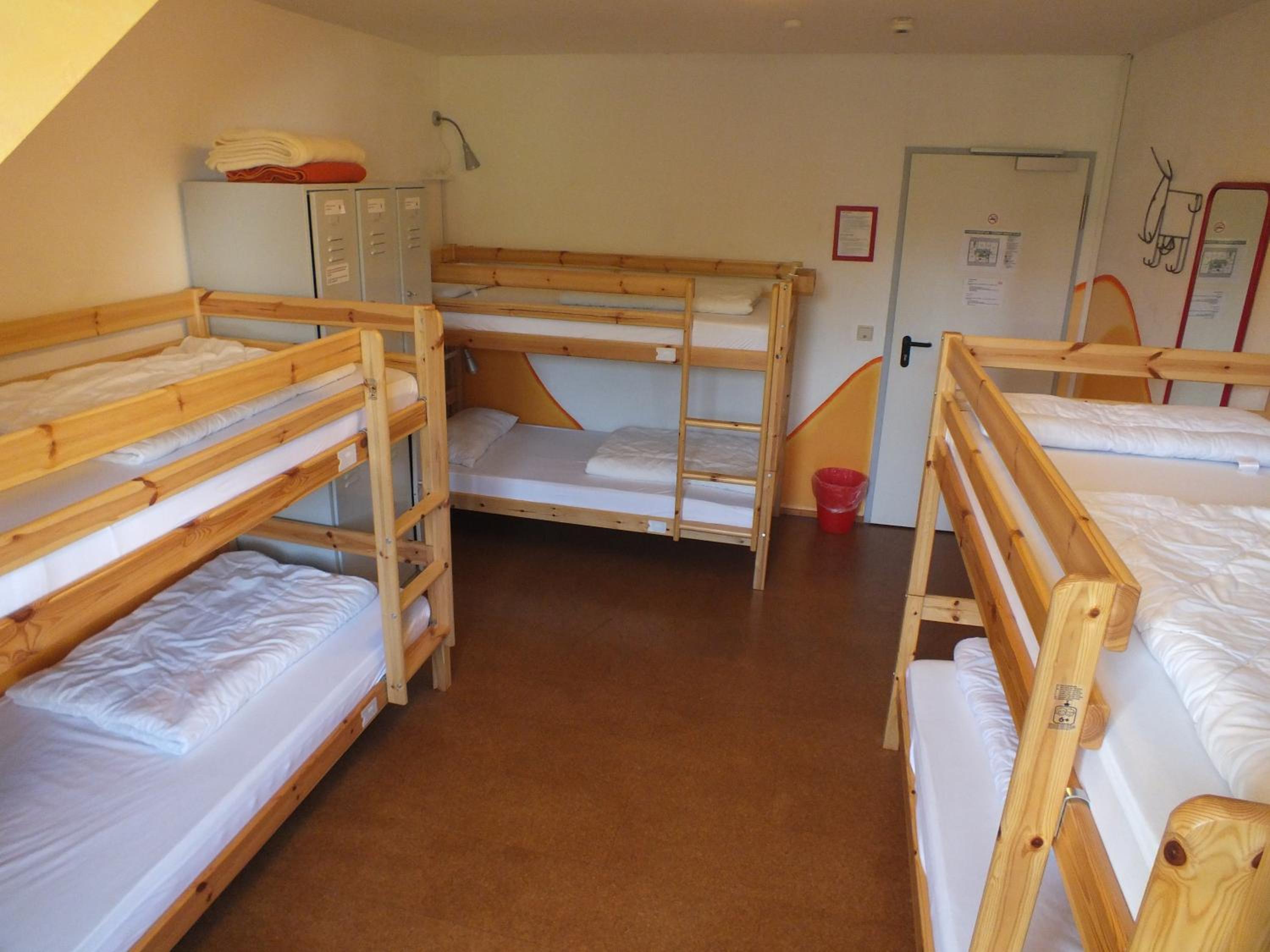 Max Hostel