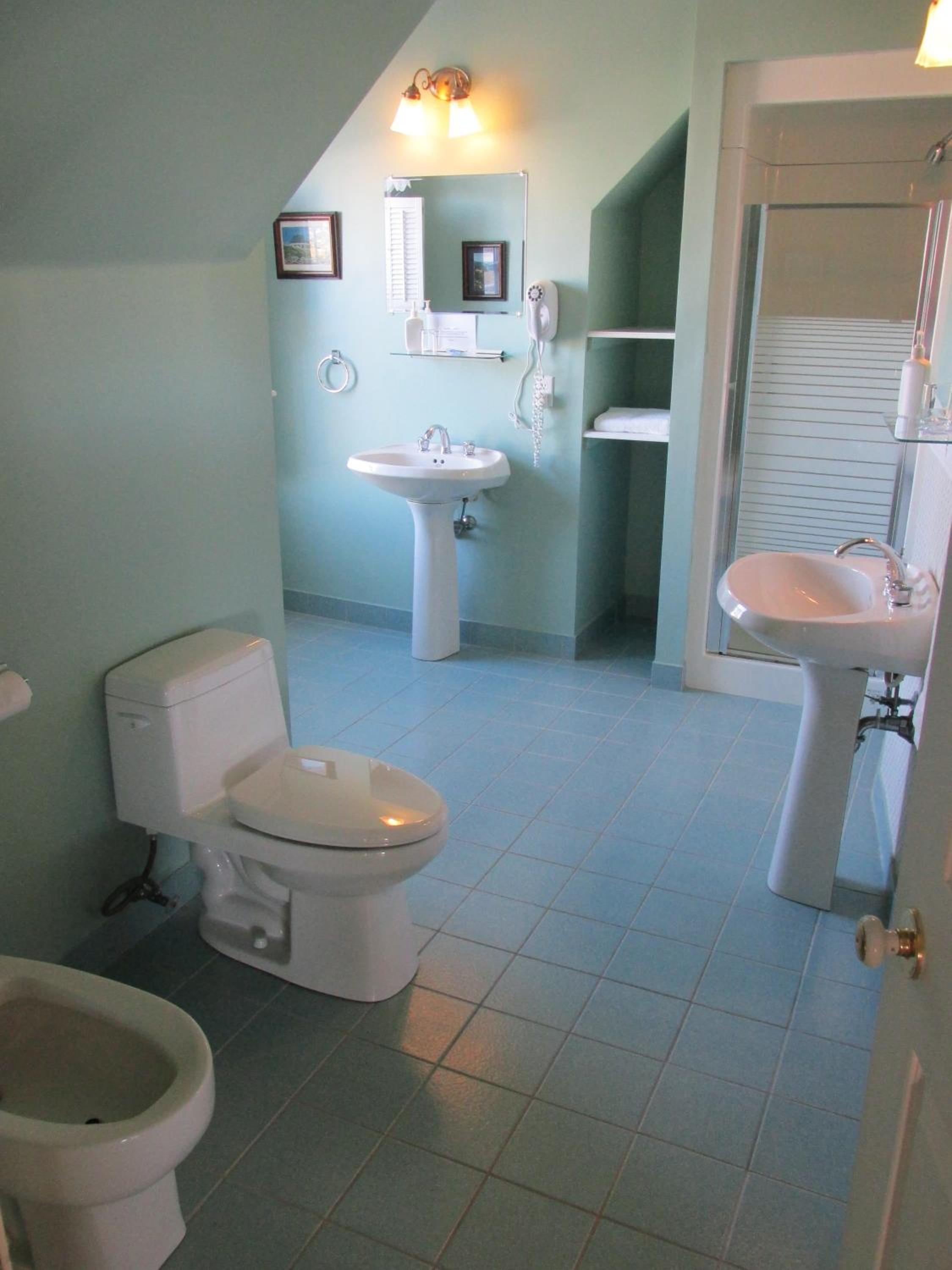 Louisbourg Harbour Inn
