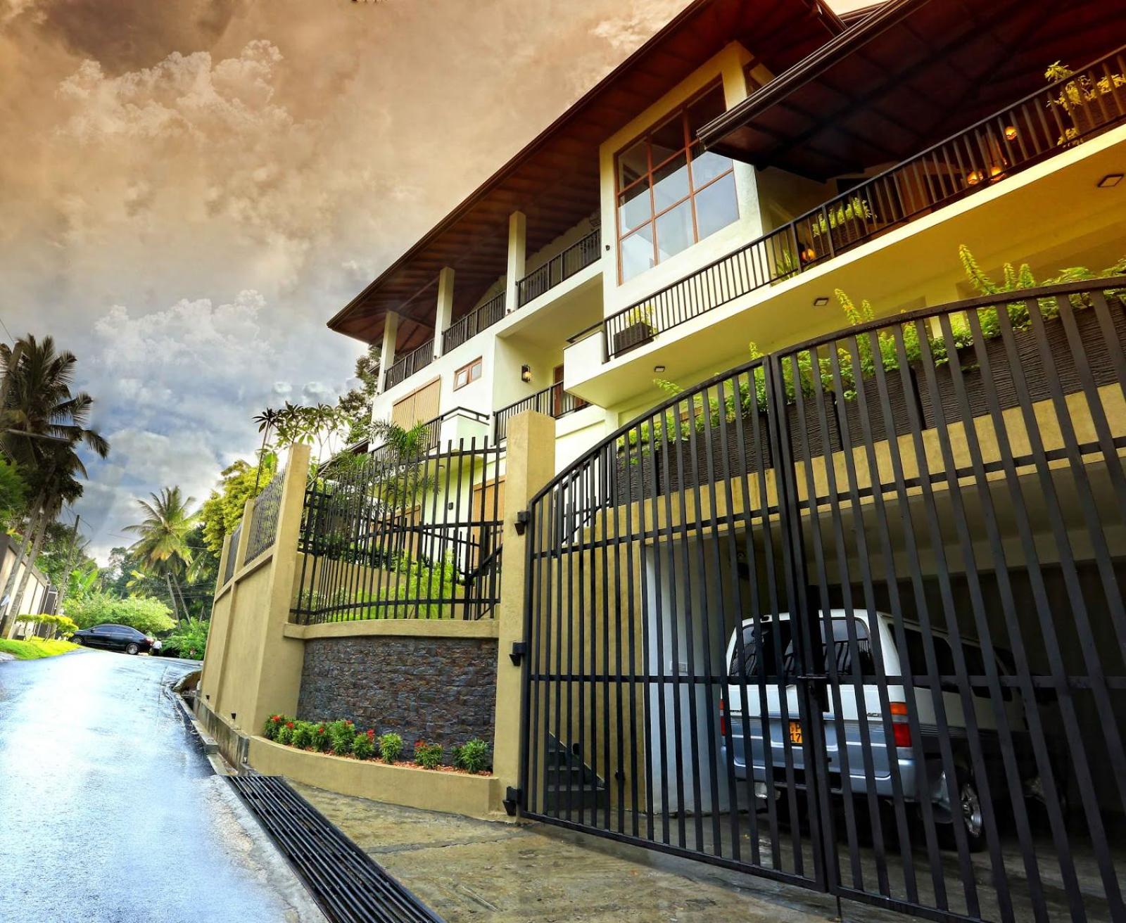 Rivora Residence