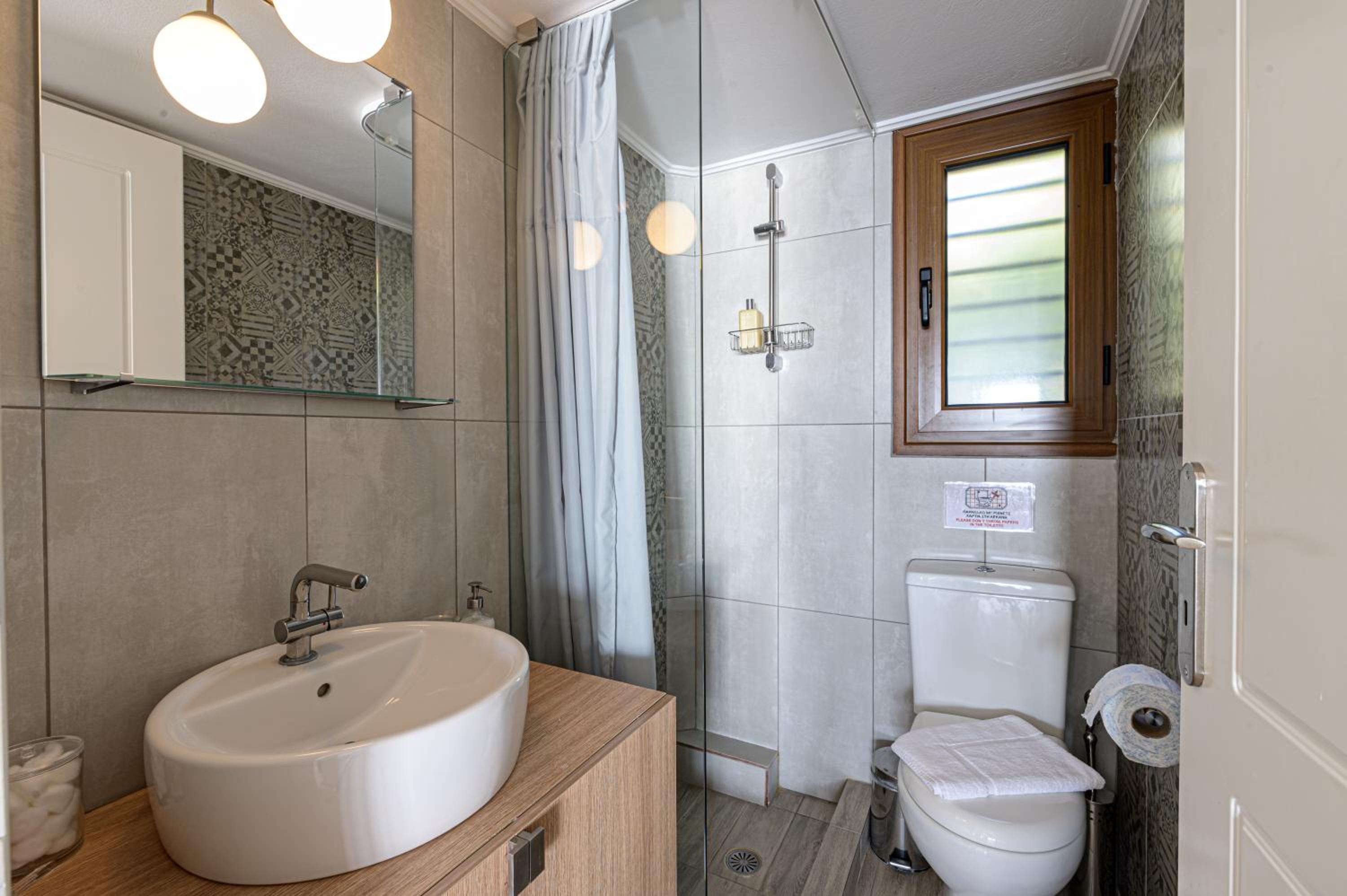 Paralio Astros Beachfront Suites view 4