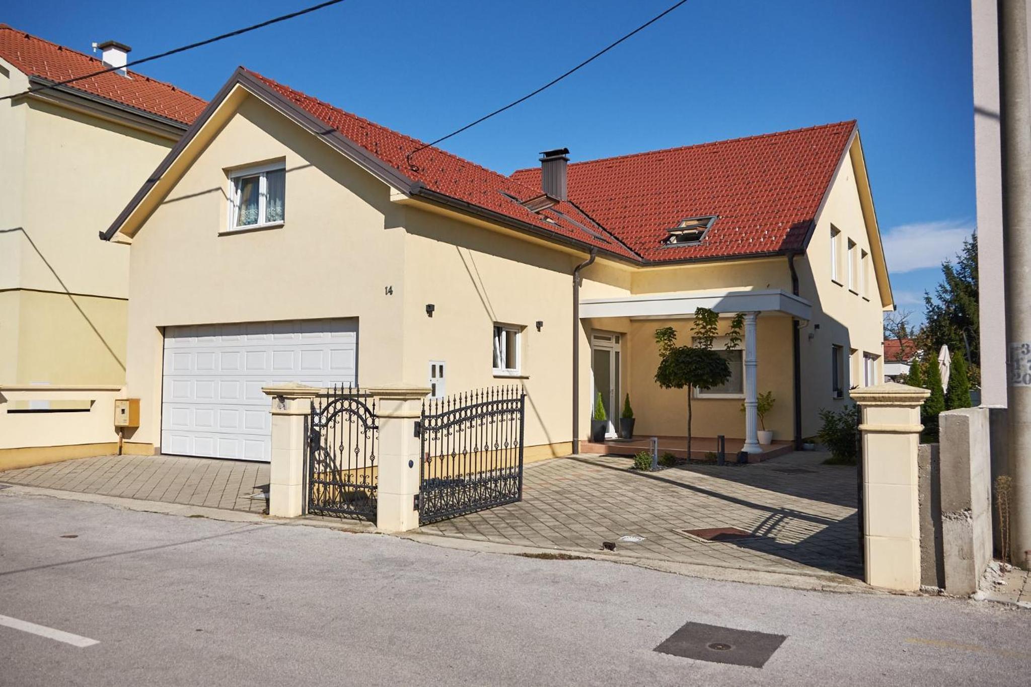 Hotel Apartman Rafi - Image 1