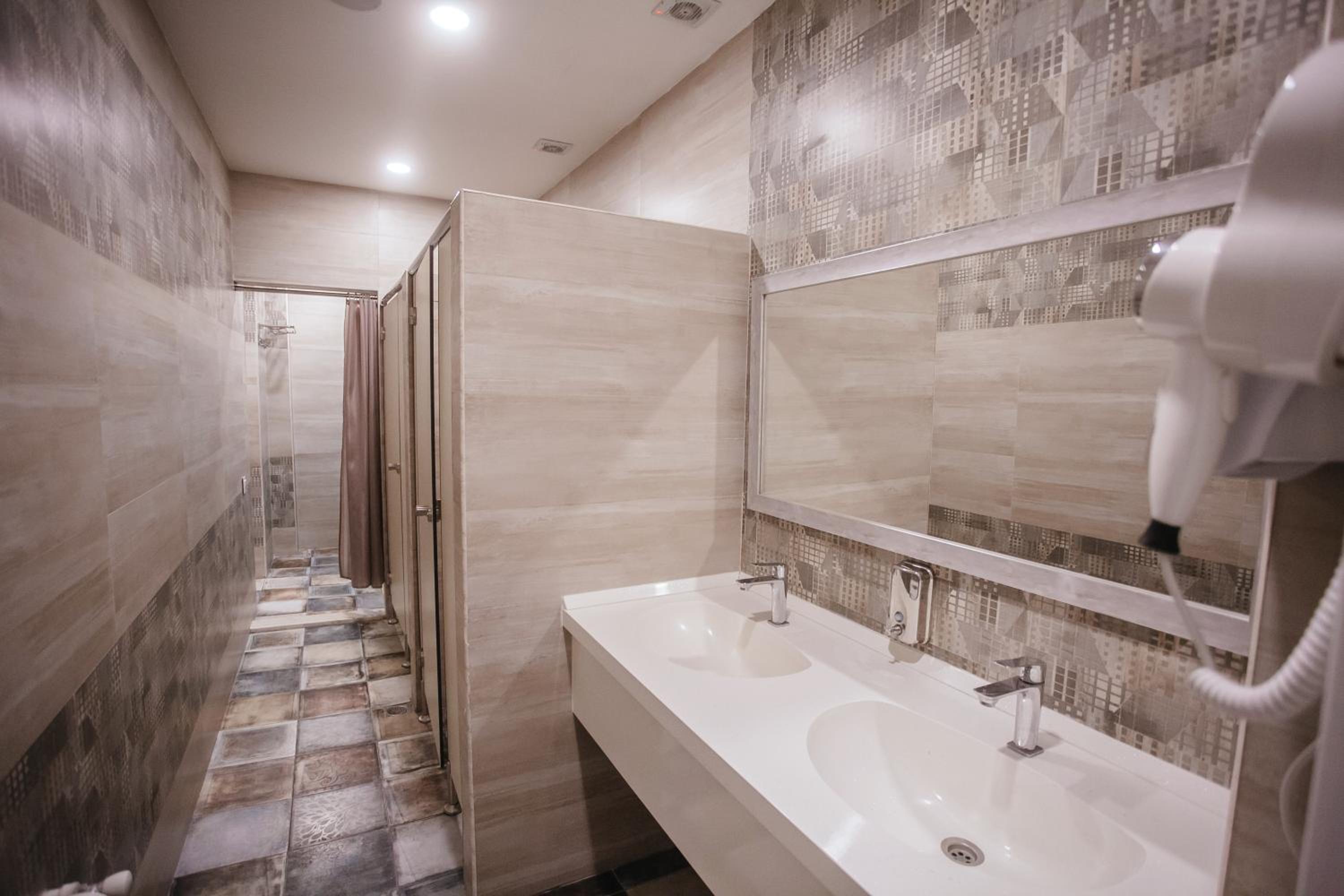 Alfa Hotel