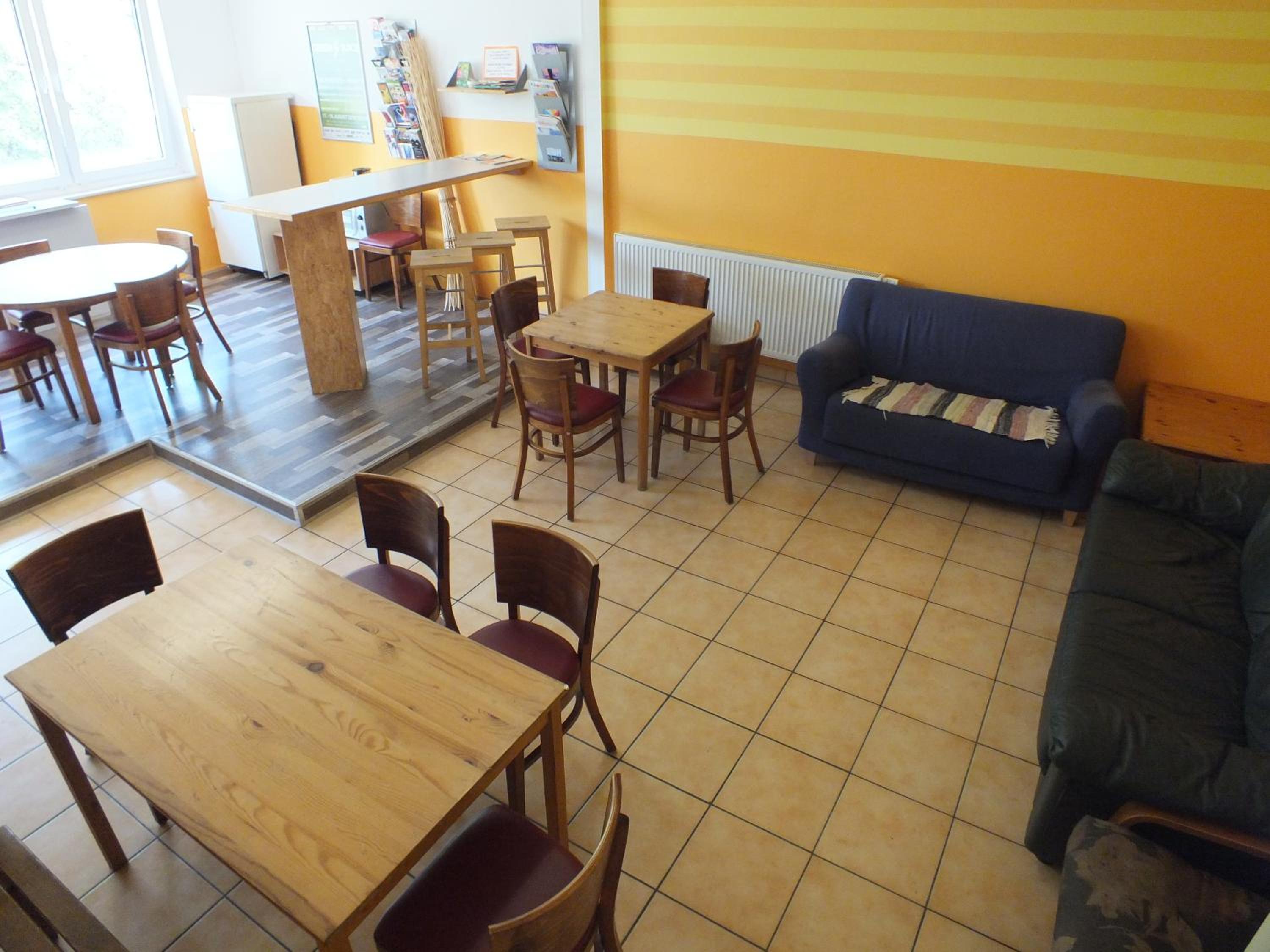Max Hostel