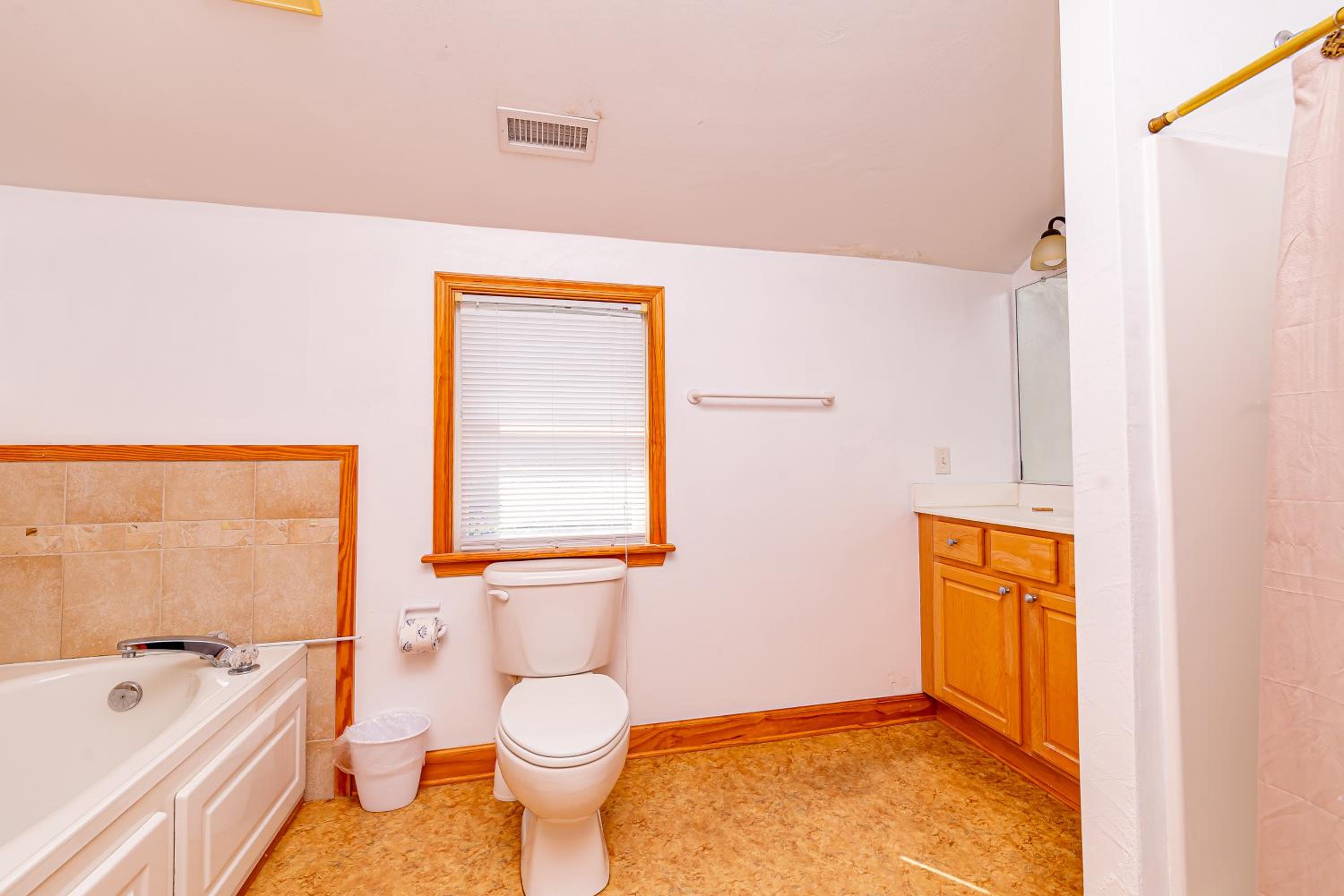 By the Sea - KDH MP 7.5, Oceanside, 320 Yds to Beach, Enclosed Pool, Hot Tub, Pets OK, Flex Stays view 2