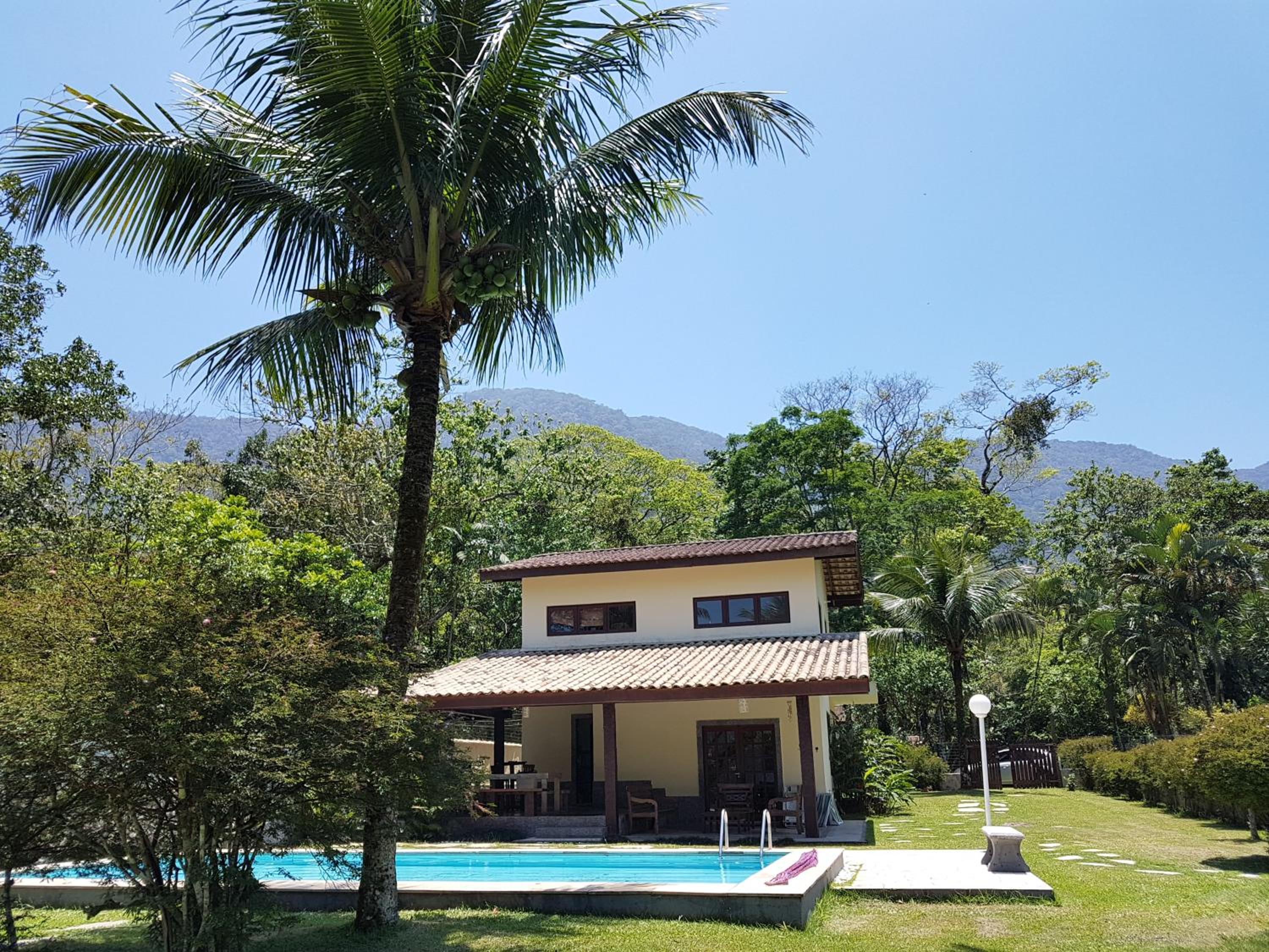 Casa da Josie em Maresias com piscina no pé da Mata Atlântica - 4 quartos