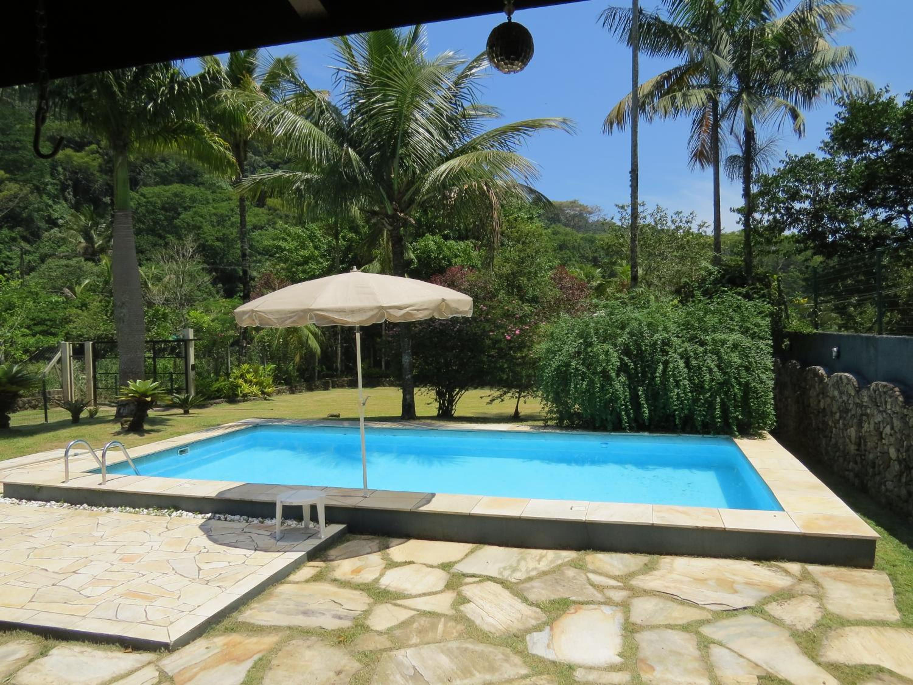 Casa da Josie em Maresias com piscina no pé da Mata Atlântica - 4 quartos