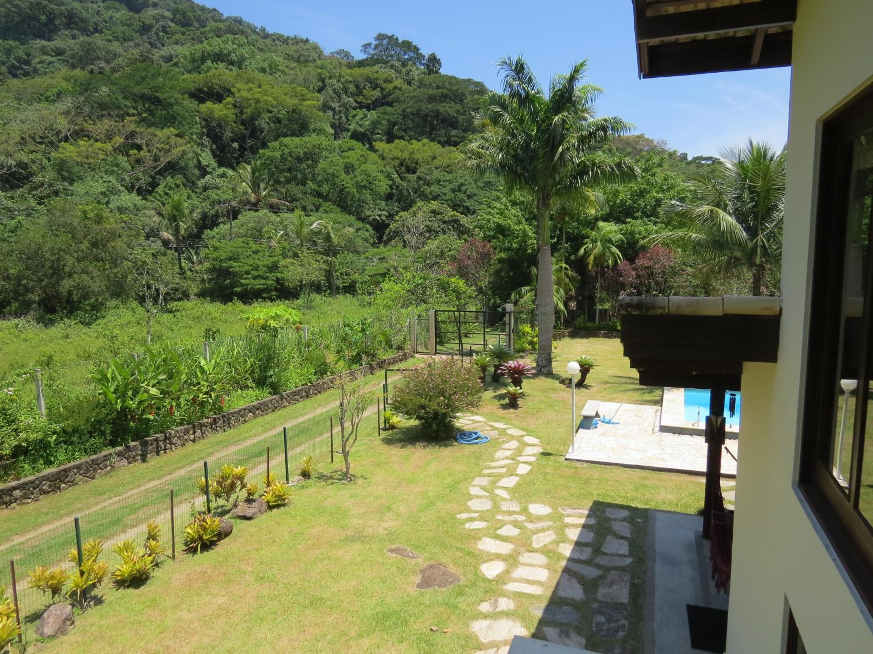 Casa da Josie em Maresias com piscina no pé da Mata Atlântica - 4 quartos