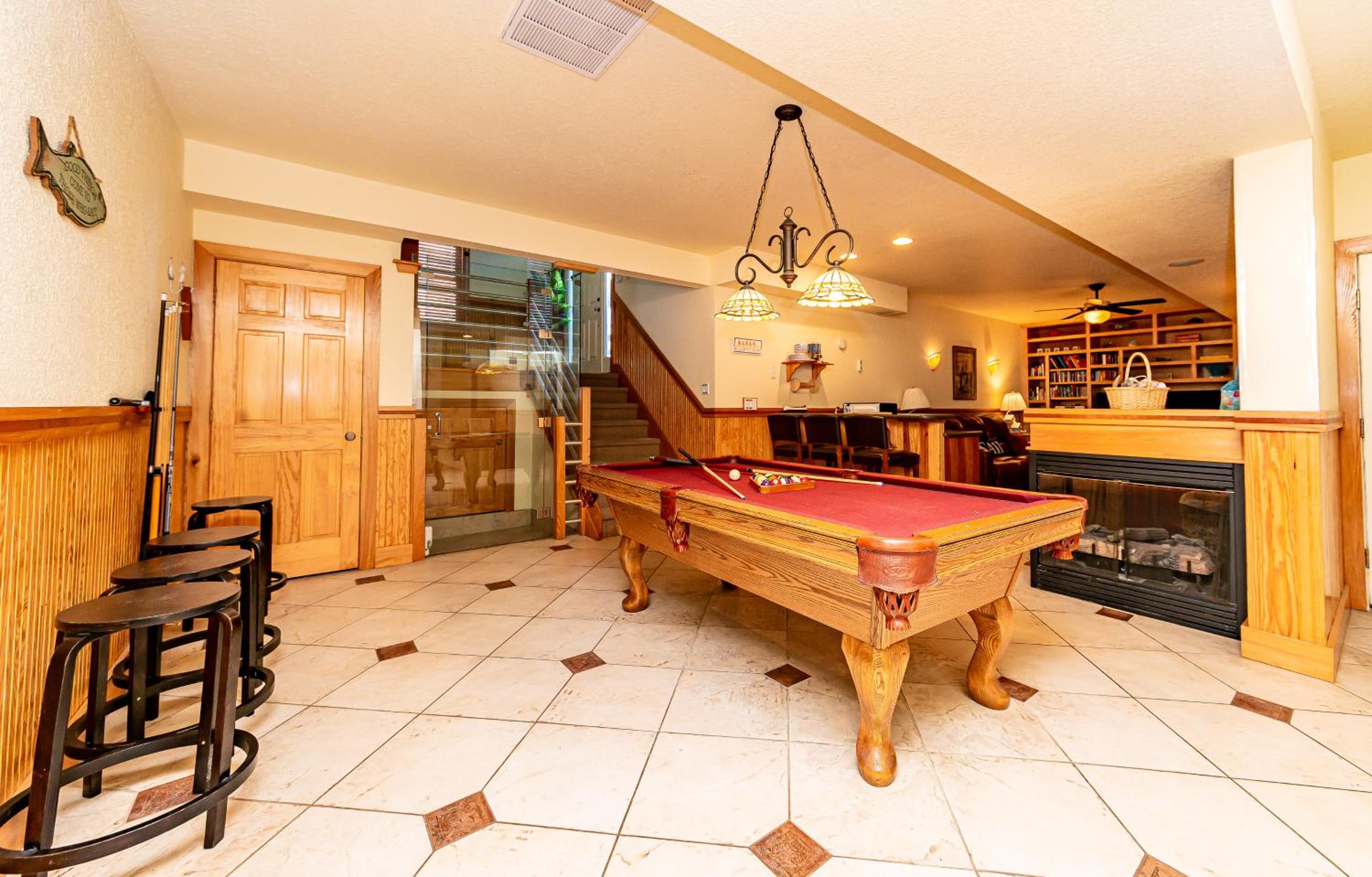 Sea Shellter - S Nags Head, South Creek Acres, 150 Ft to Beach, Elevator, Pool, Hot Tub, Pool Table view 4