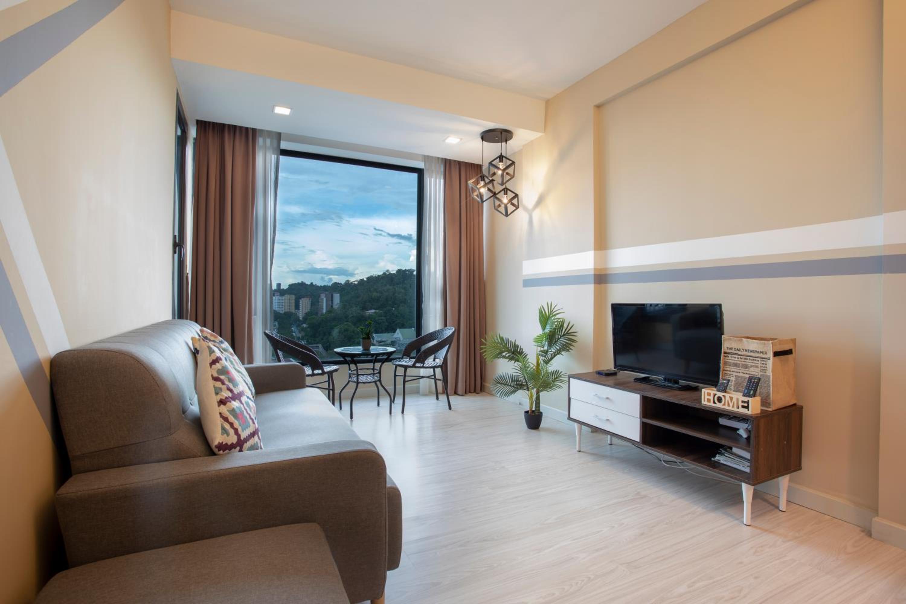 Cozy Living Sky Apartment