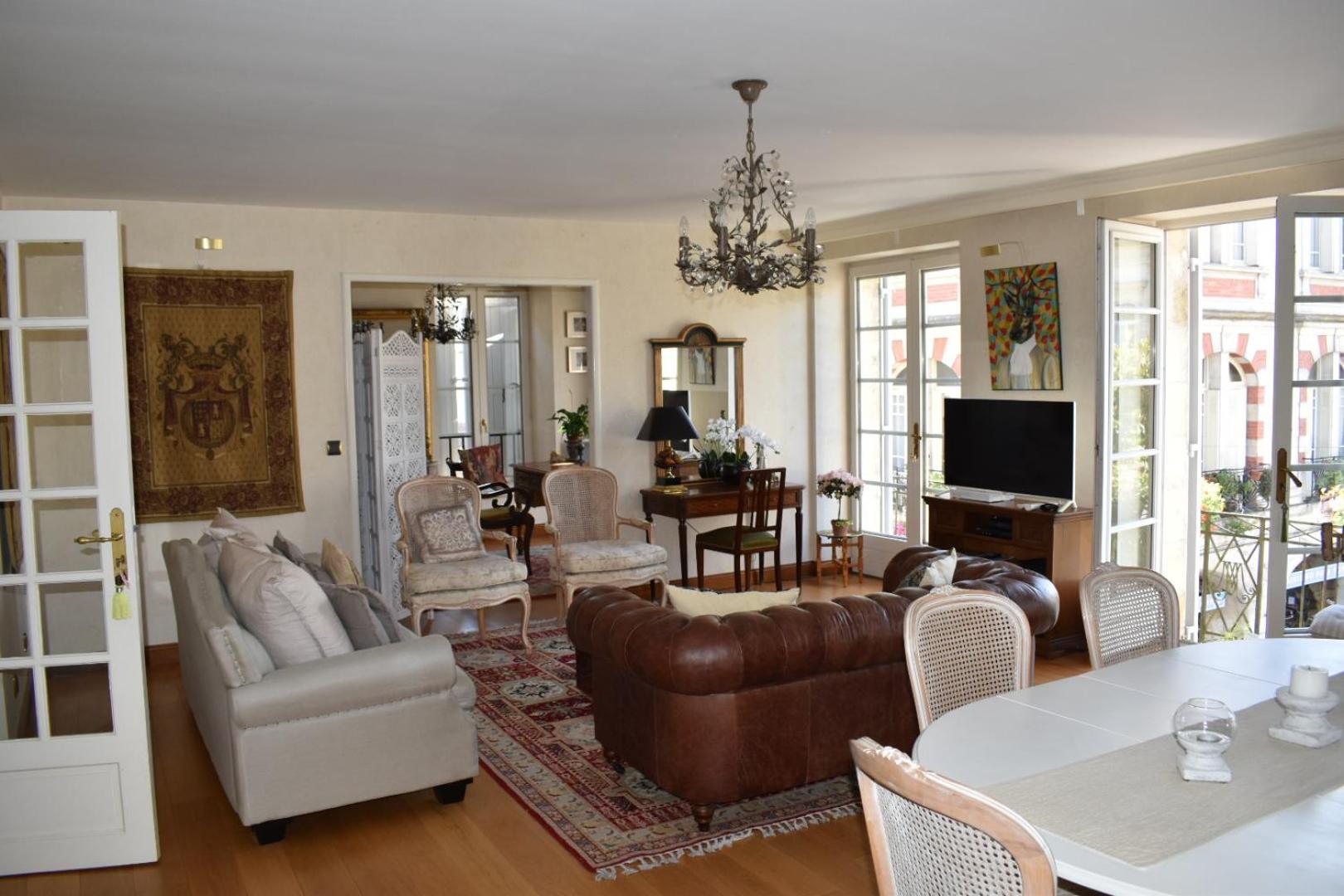 Le Grand Appartement view 2