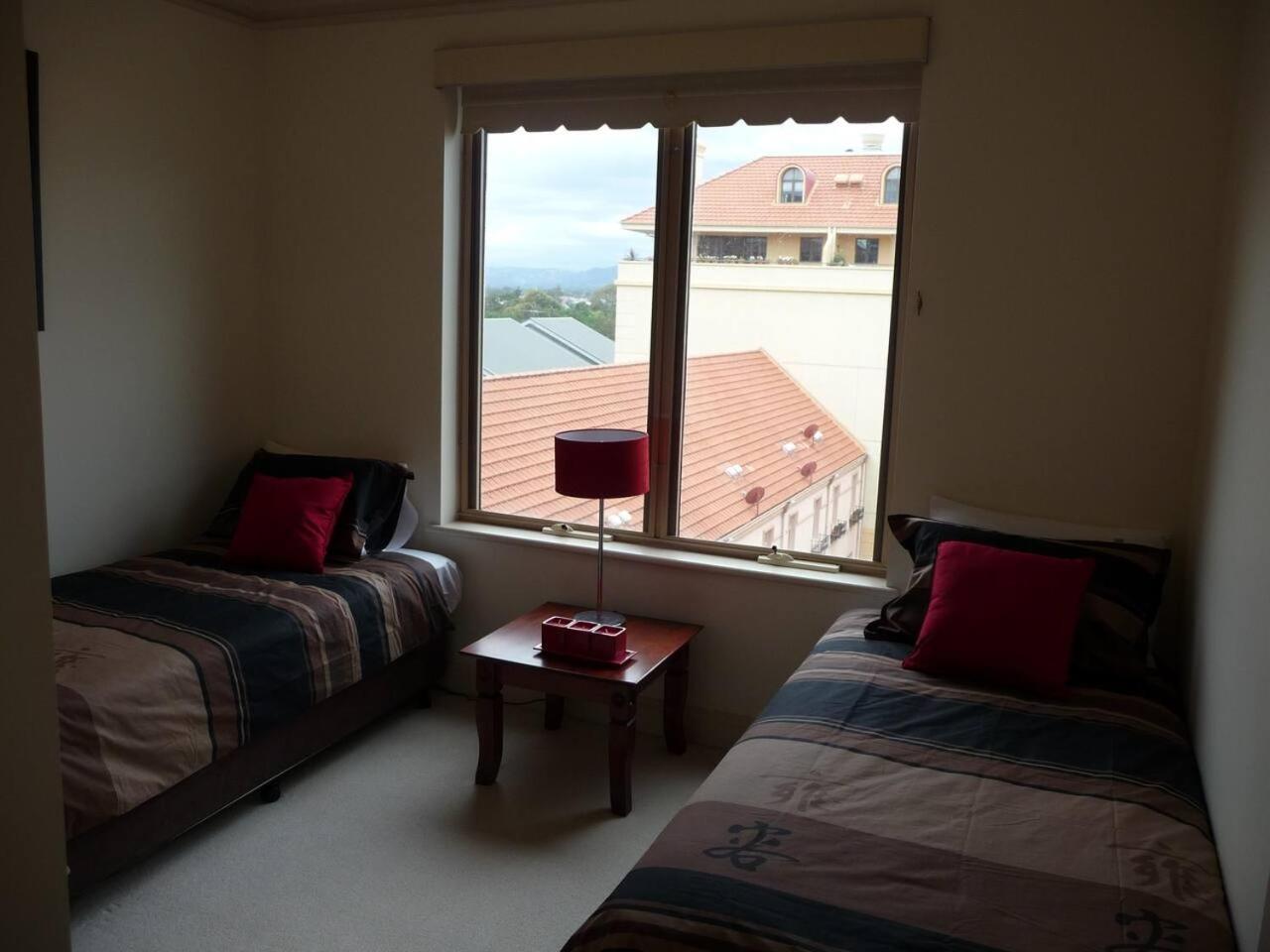 City Escape 3 Bedroom East End of Adelaide - Image 5