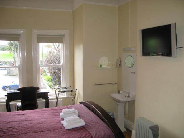 Dun Aoibhinn Guest Accommodation view 4