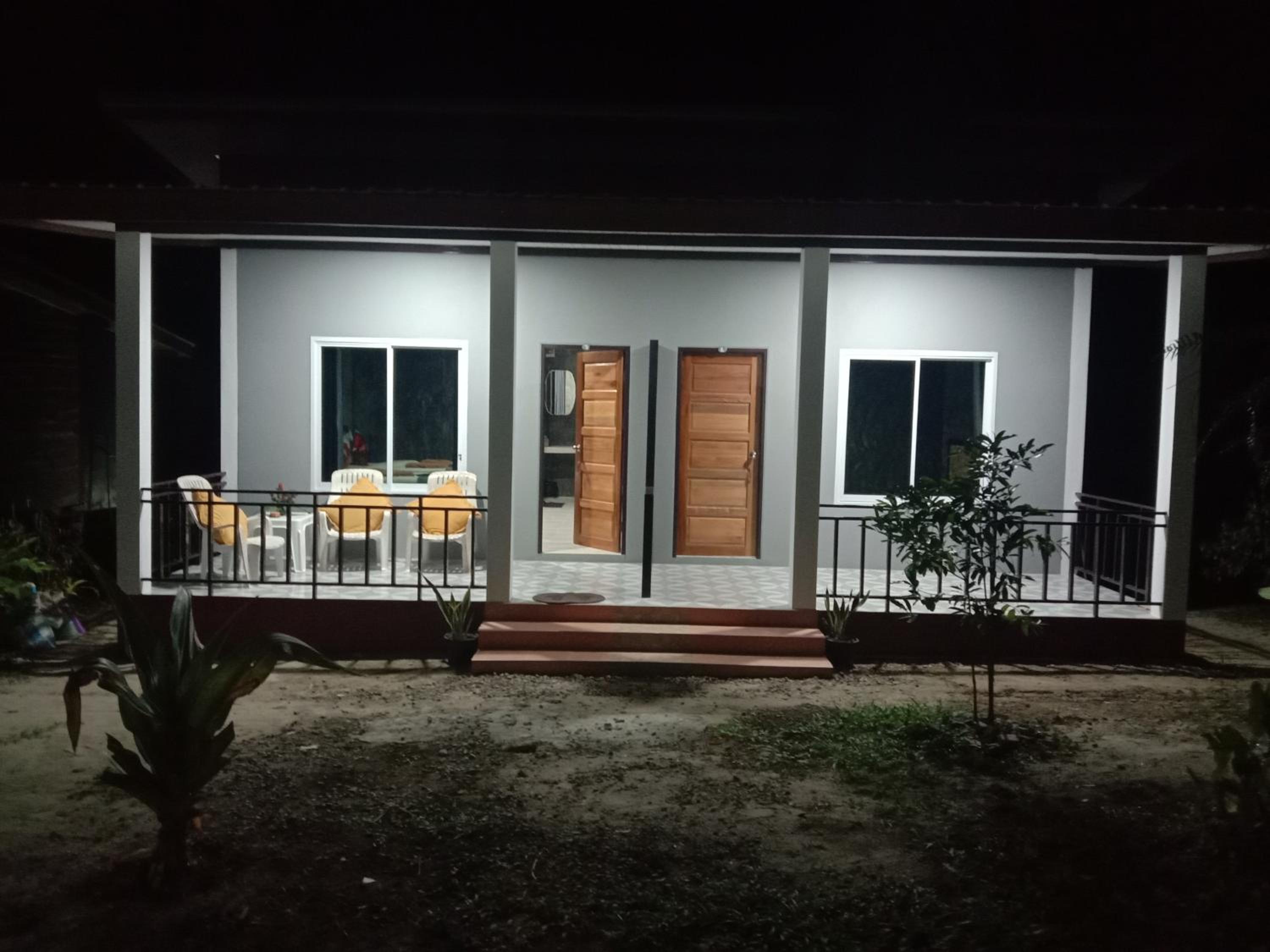 Mada Lanta Mai Keaw