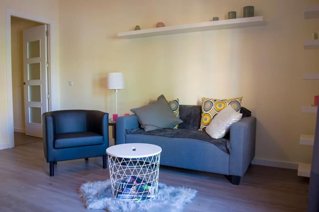 APARTAMENTO AL LADO DE LA CASA DE PICASSO