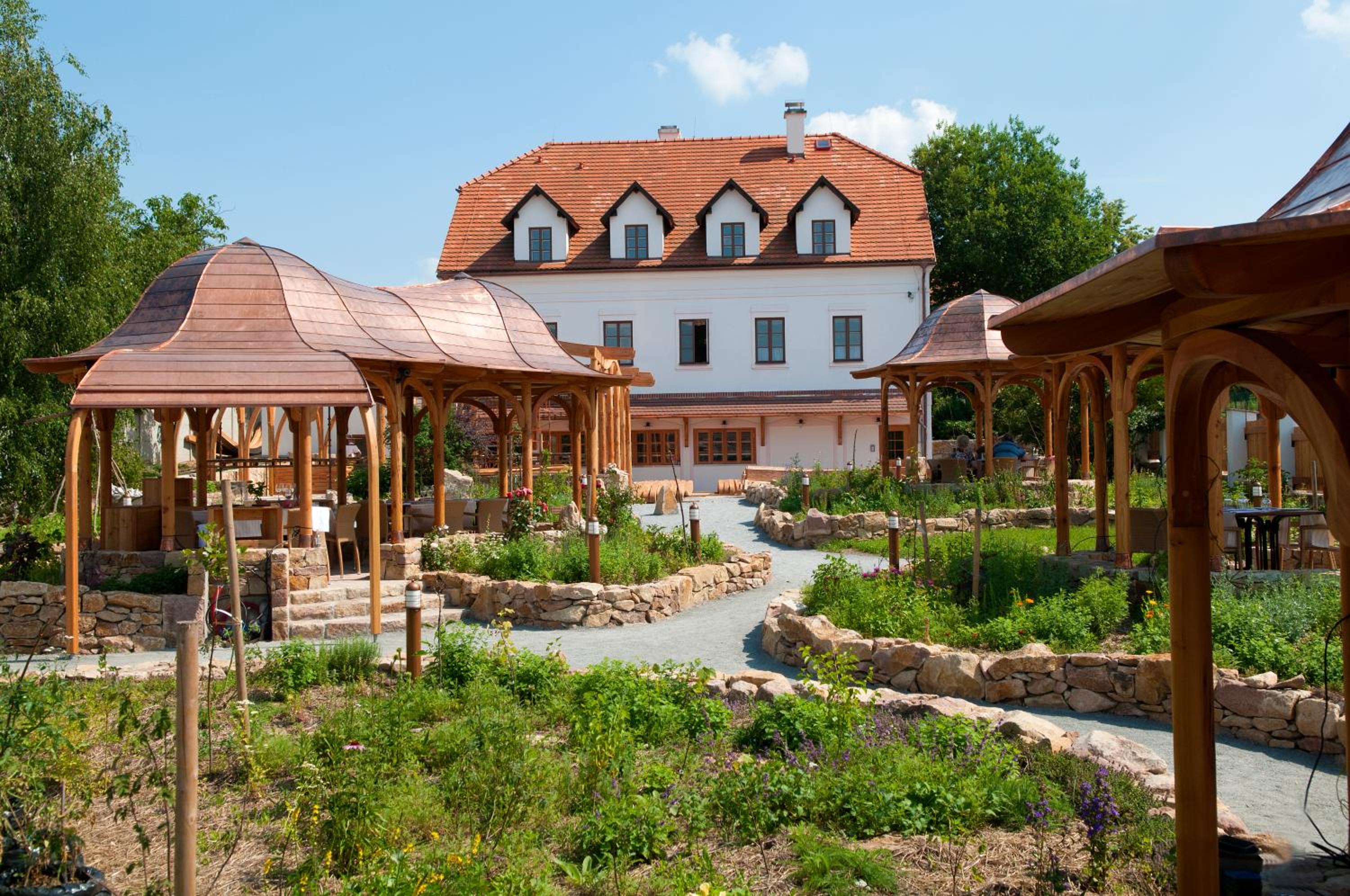 Babiččina Zahrada Penzion & Restaurant