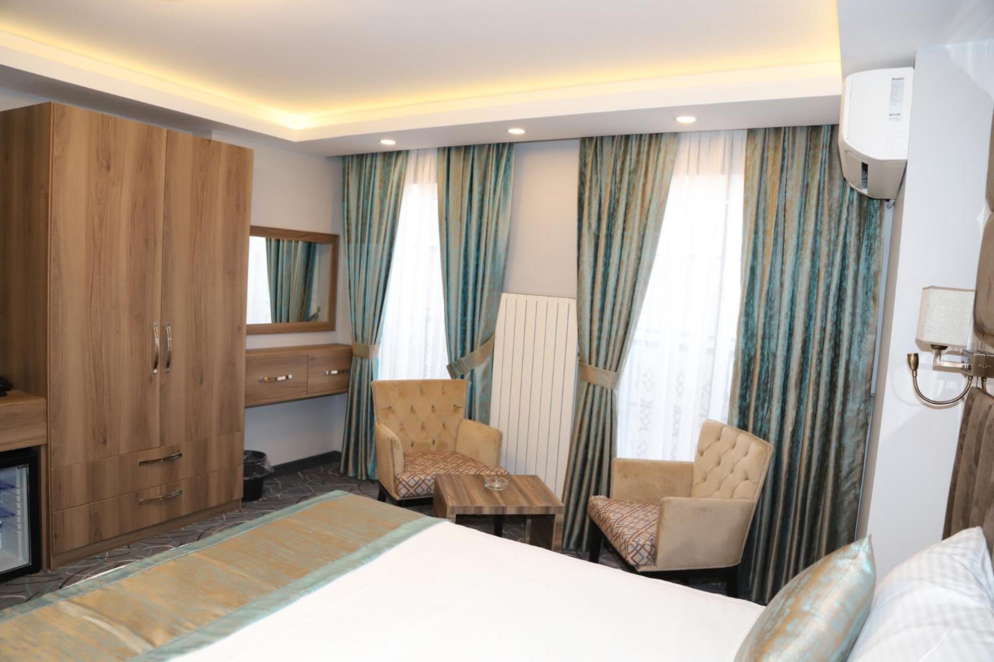 Grand Kavi Hotel