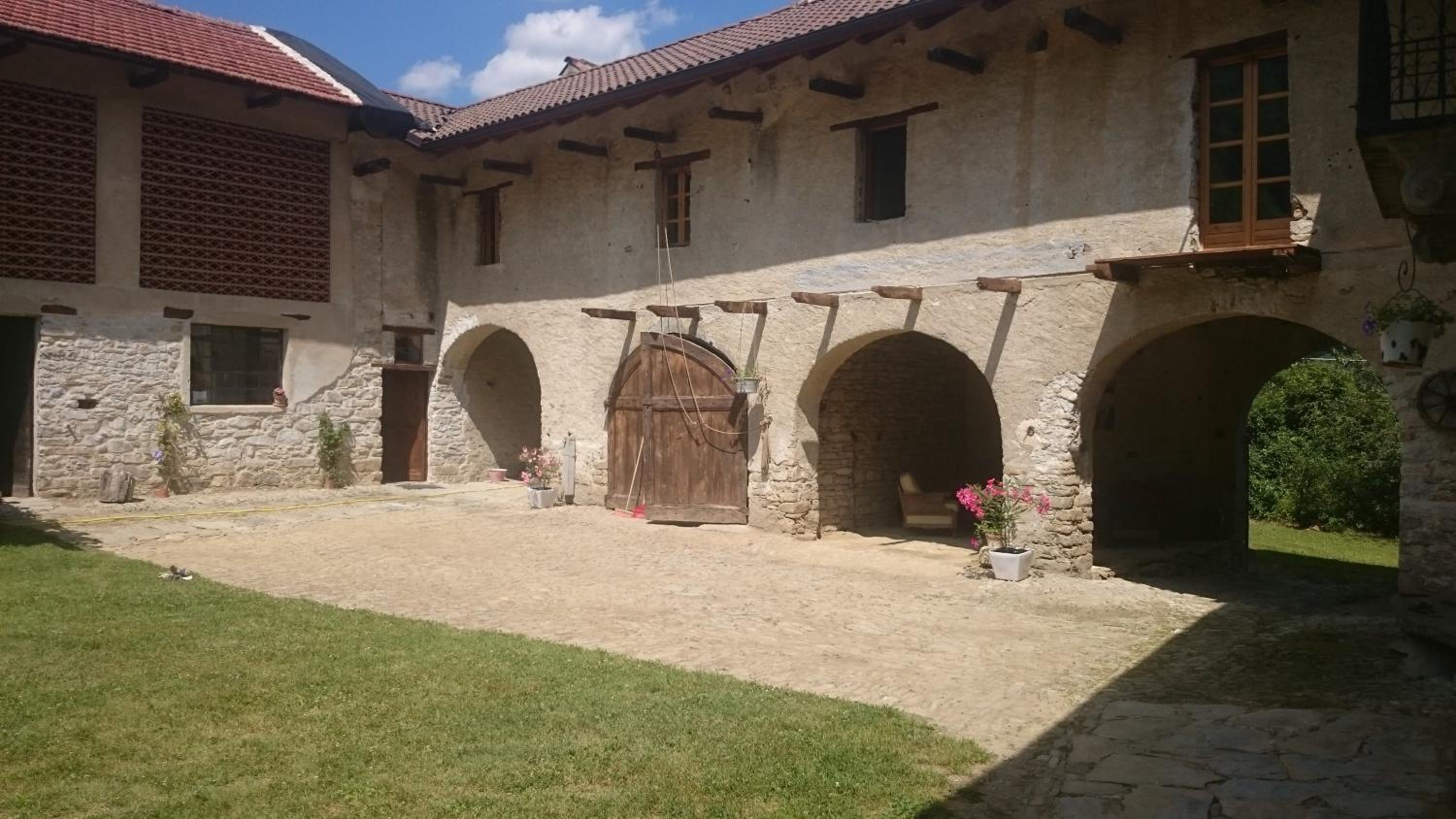 Photo 6
