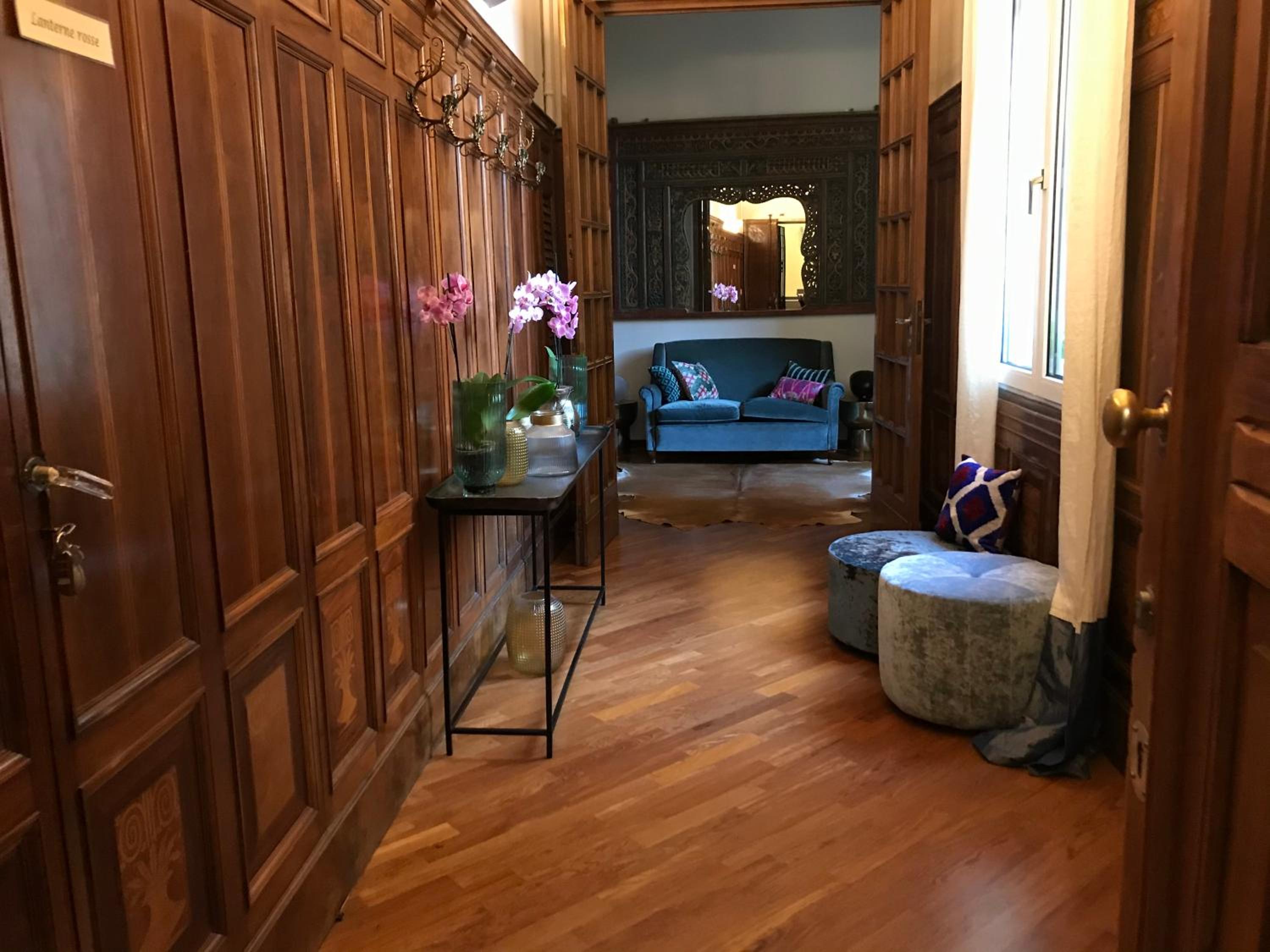 lounge
