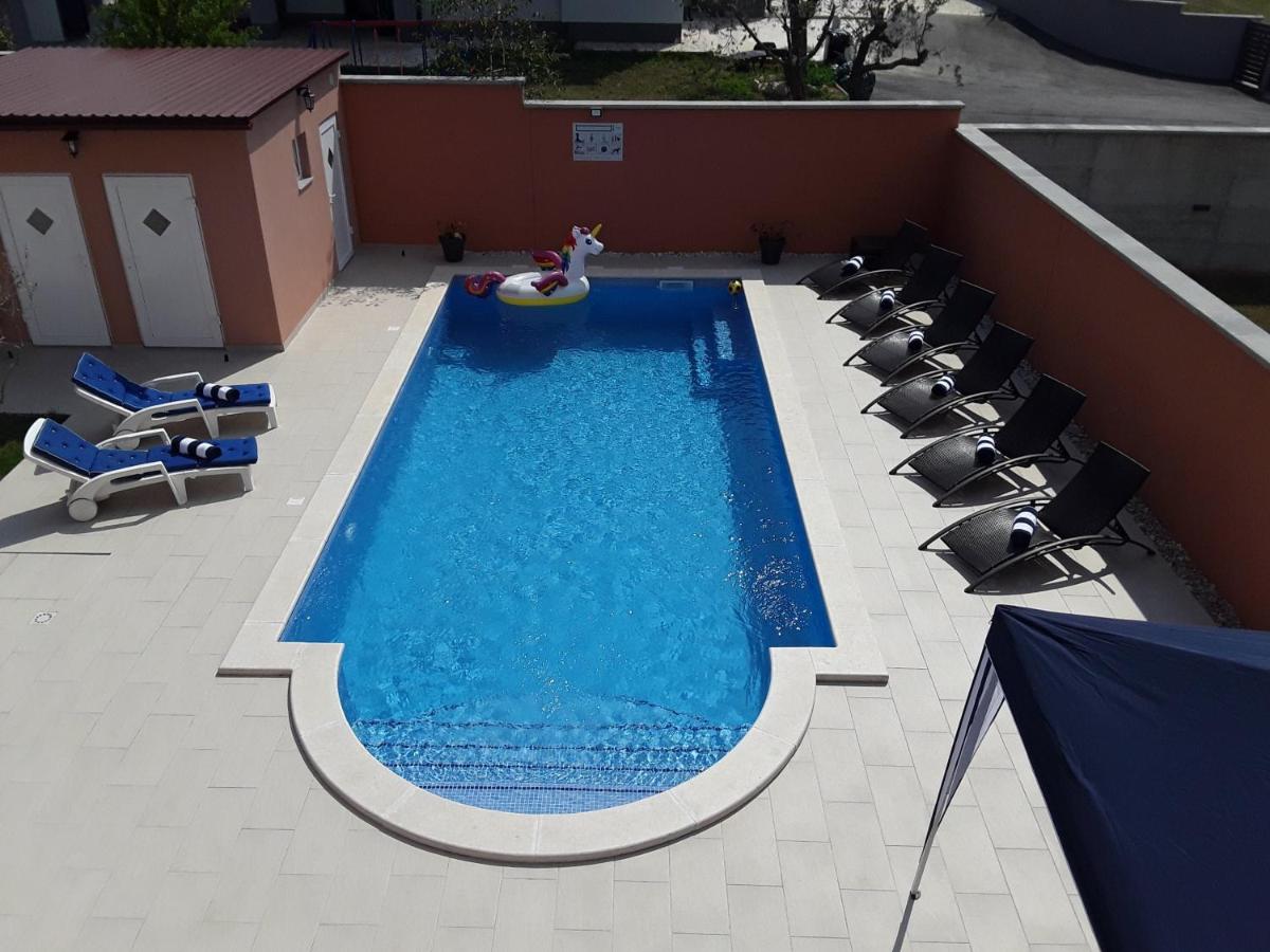 House Monte Cherpo