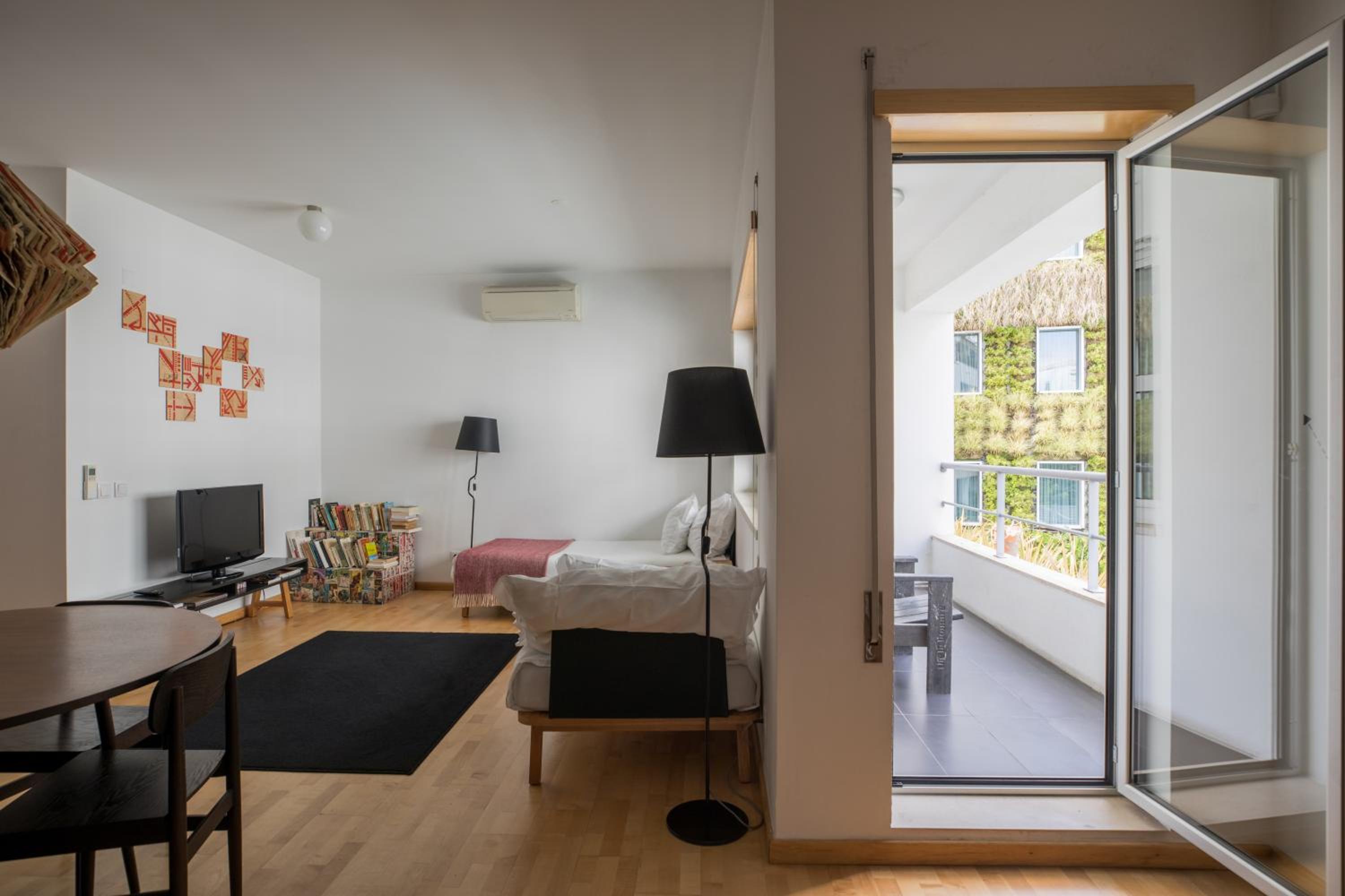 The Lisbonaire Apartments