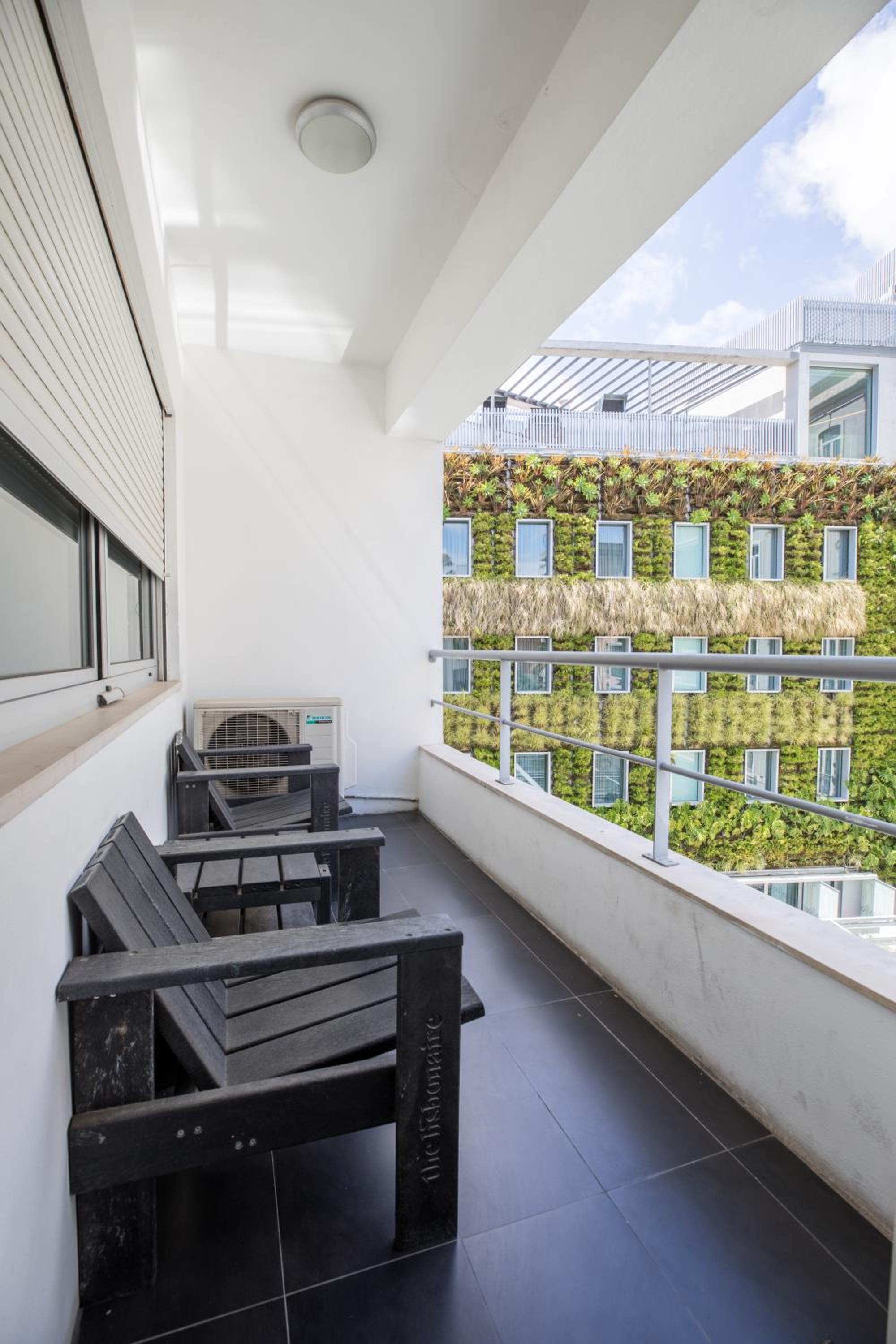 The Lisbonaire Apartments