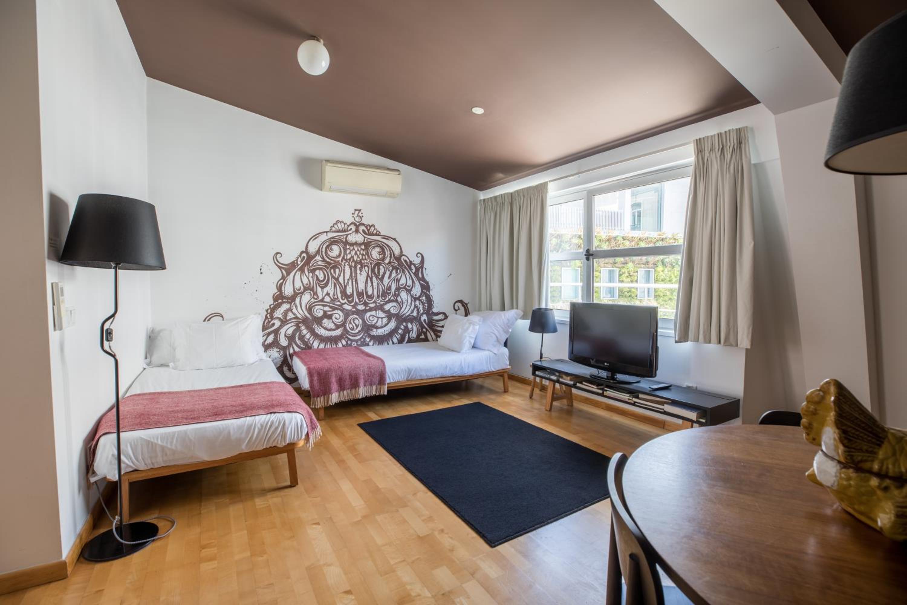 The Lisbonaire Apartments