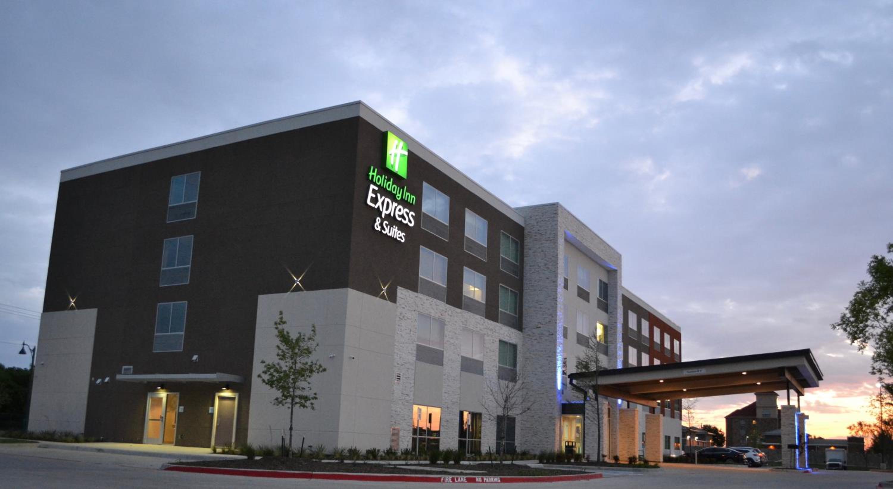 Hotel Holiday Inn Express & Suites Mckinney - Frisco East By Ihg