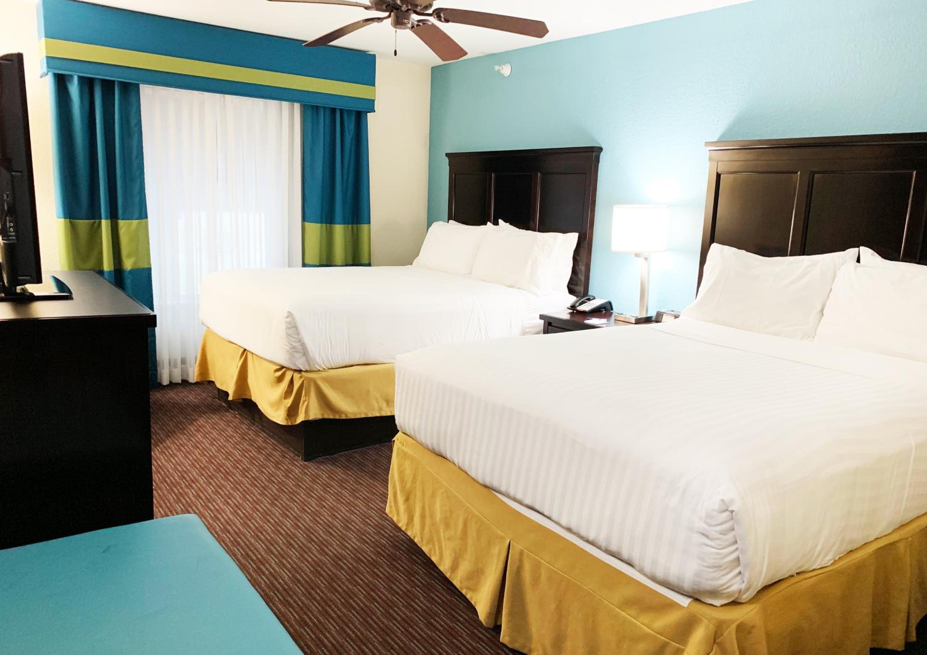 Gainesville Vacations - Holiday Inn Express Hotel  Suites Gainesville, an IHG Hotel - Property Image 22